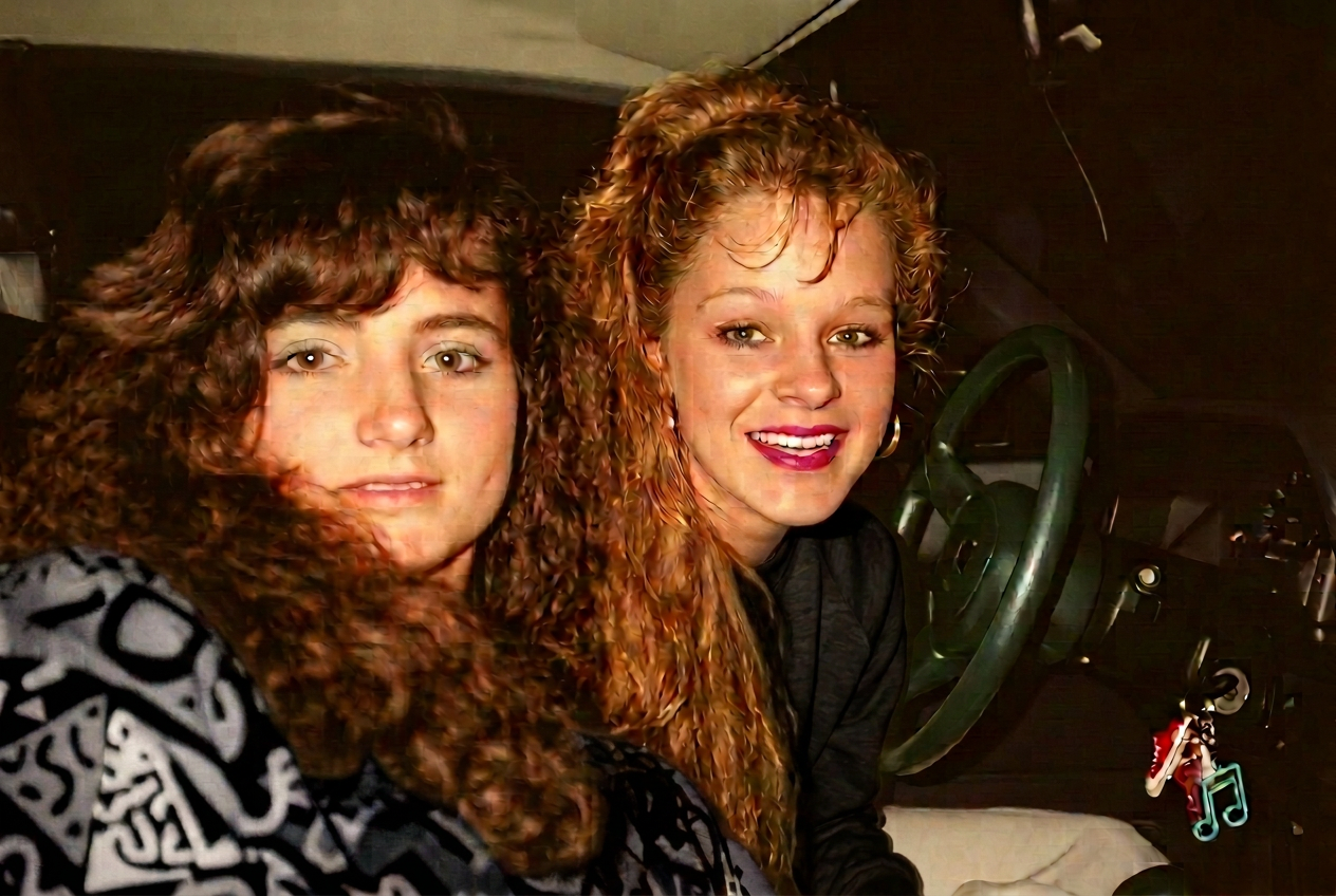 Car girls black.png