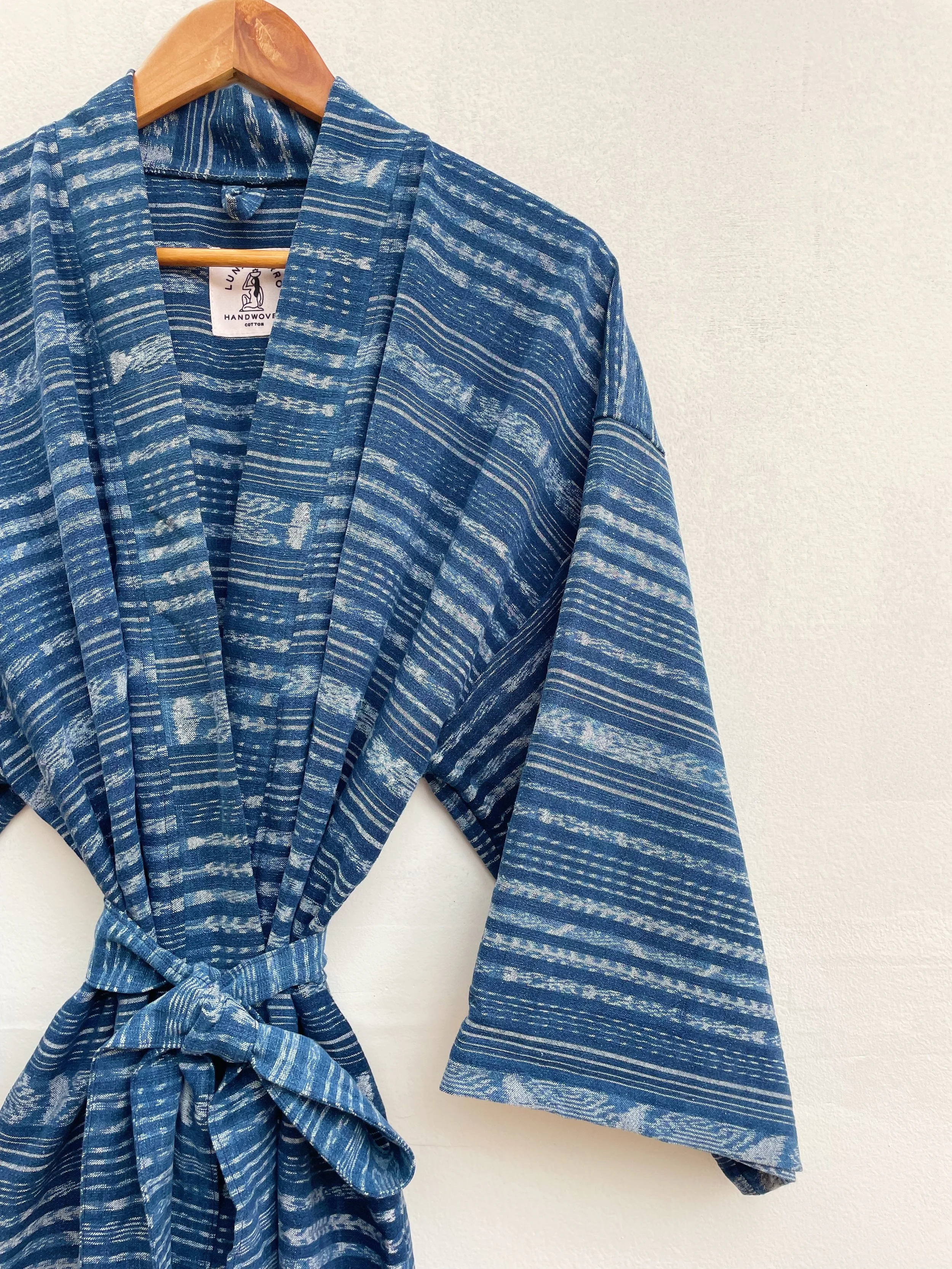 VINTAGE ROBE 004 — Luna Zorro