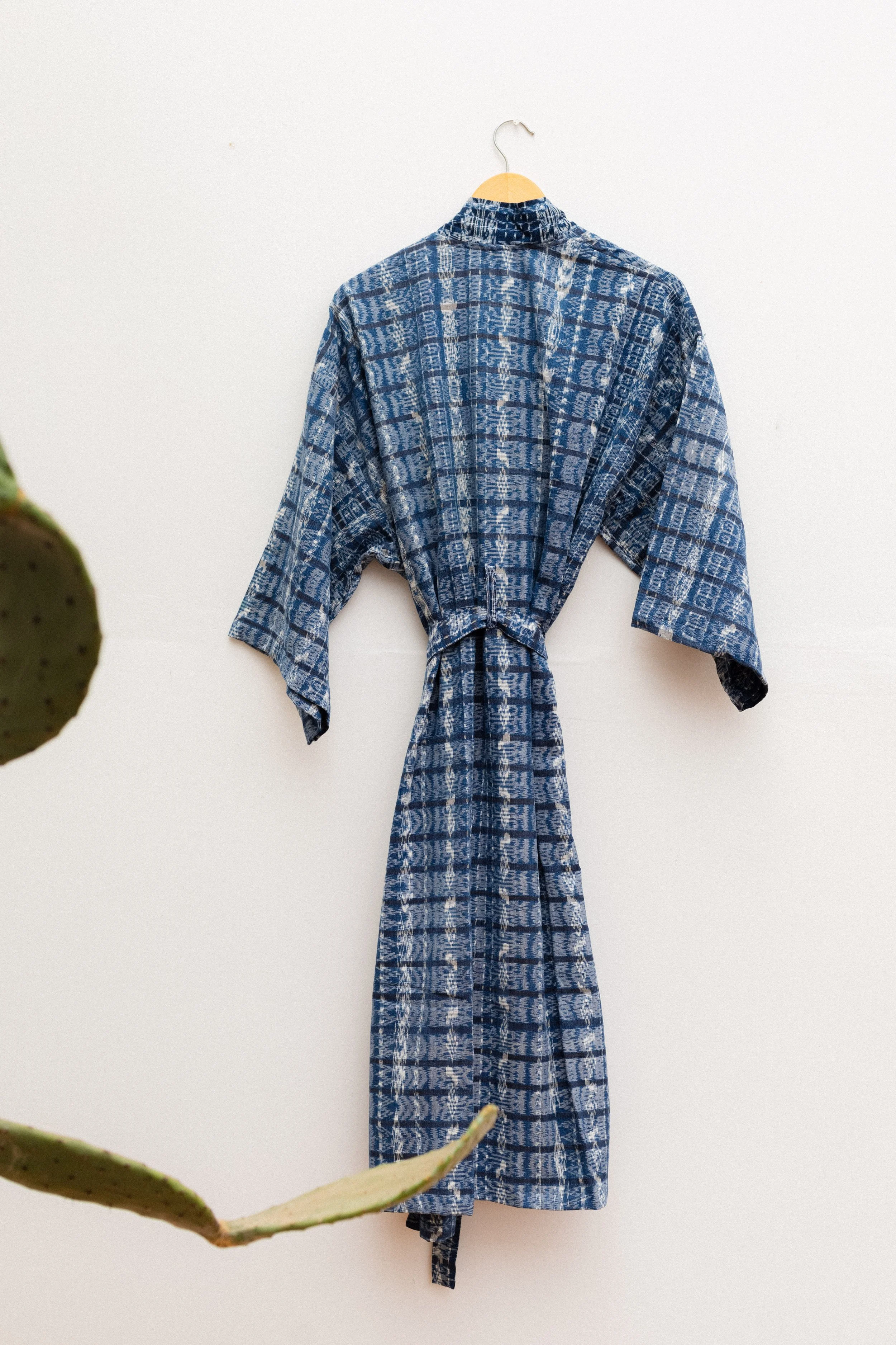 Robe 08 (3).jpg