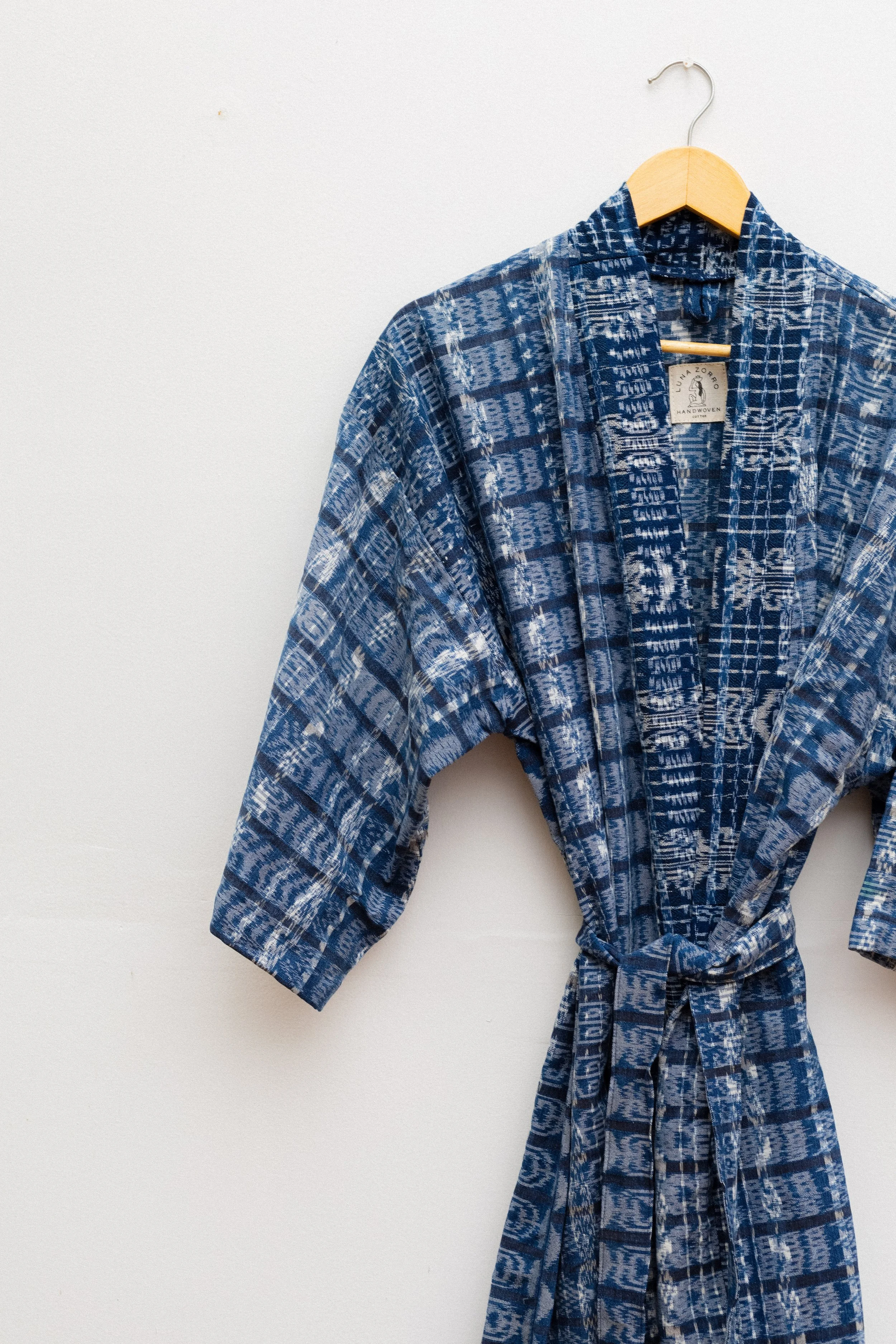 Robe 08.jpg