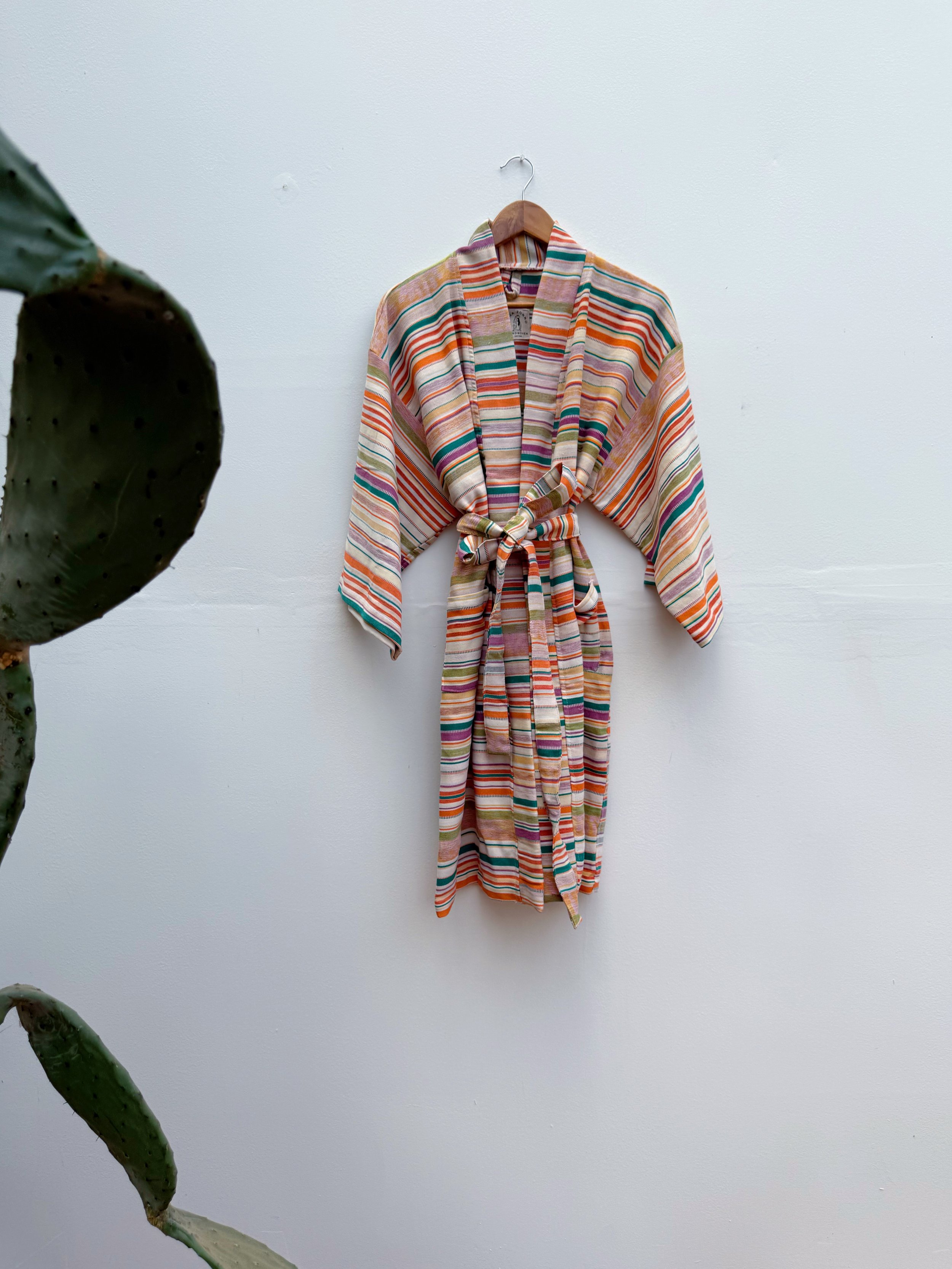 Short robe 02(1).jpg