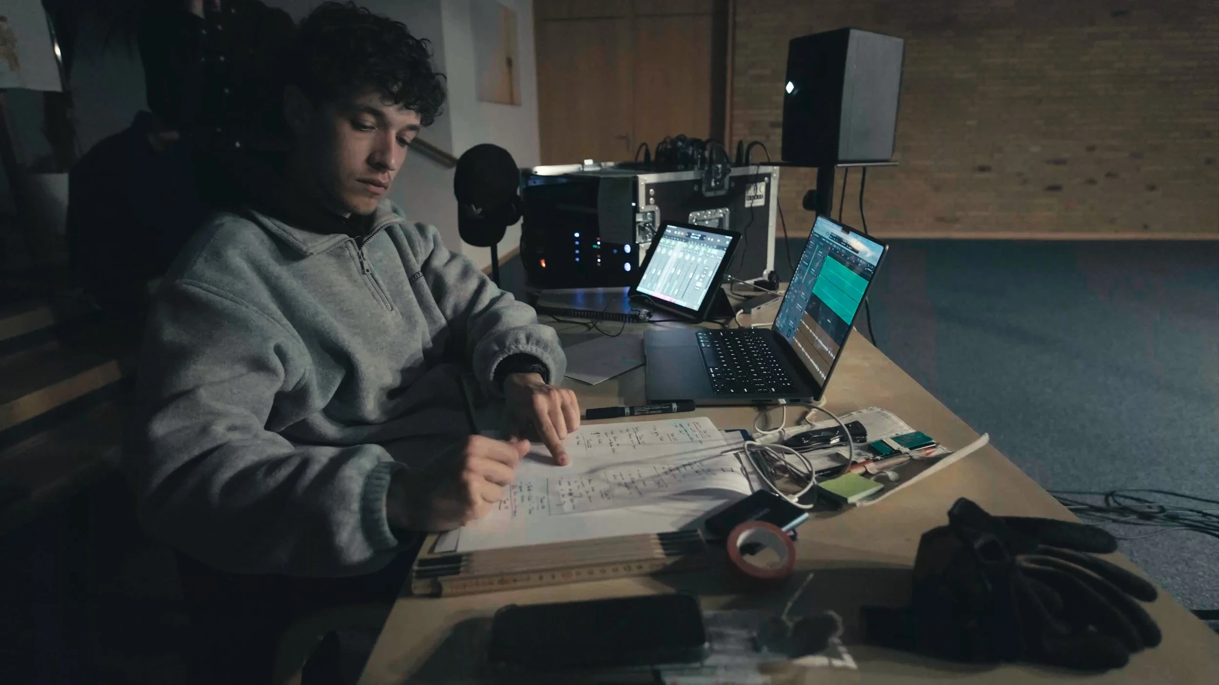 Timeline 1_02_35_41_03.jpg