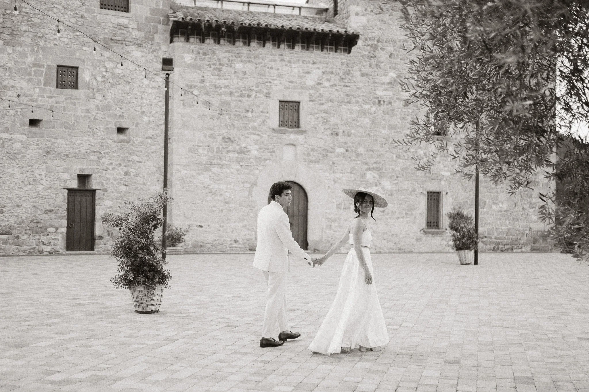 DESTINATION WEDDING PHOTOGRAPHER SPAIN - LAURENE QUIROS -204.jpg