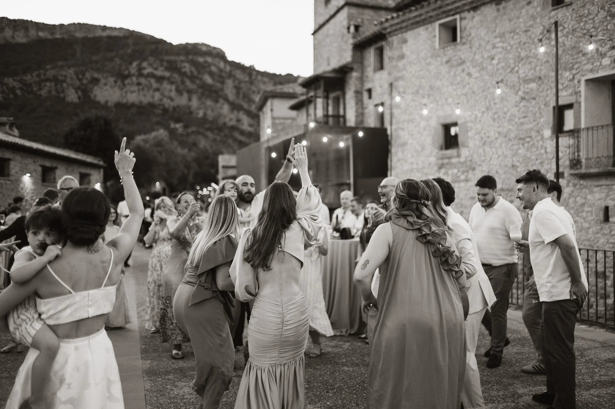 DESTINATION WEDDING PHOTOGRAPHER SPAIN - LAURENE QUIROS -375.jpg