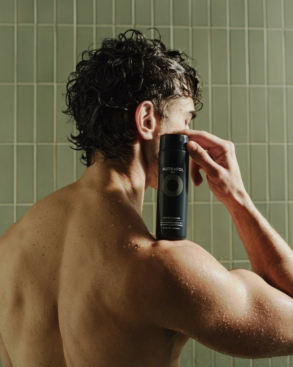 2026_TopicalsRefresh_Mens_2in1_InHair_1057 Large.jpeg
