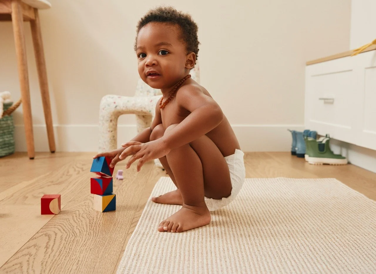 Thrive_Diaper_Dez_Size03_0064_Rt Large.jpeg