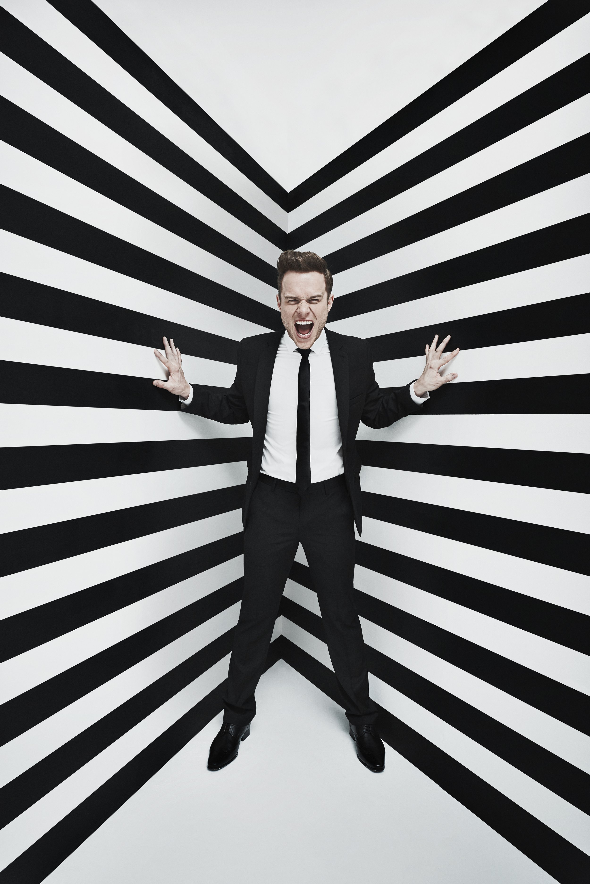 150821OllyMurs061_V4jpg-JS186096851 (1).jpg