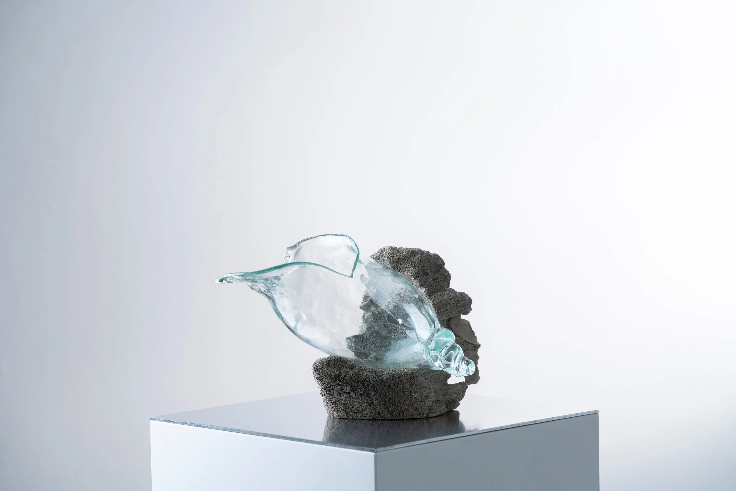 Sophie Baker, 'Threshold (Yuzu)', 2026, óleo sobre lienzo, 150 x 190 cm