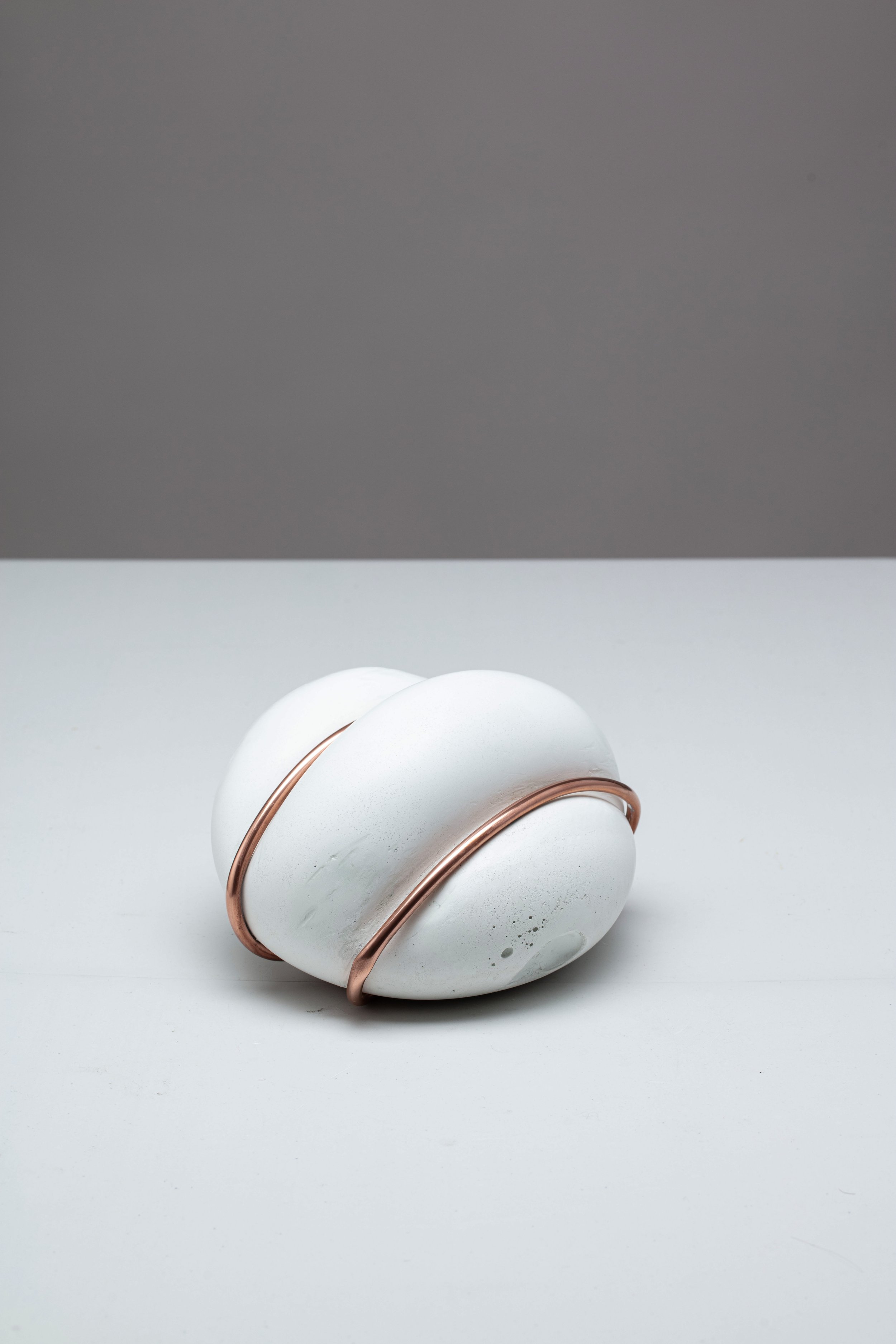 MariaEugeniaMoya_Fecunda_HydrocalYCobre_20x18x12cm_2018.jpg
