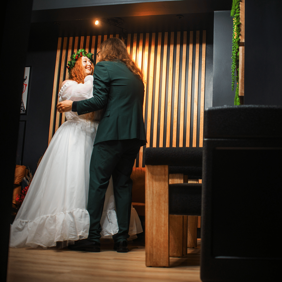 nontraditional-rochester-wedding-venues-slate-on-south (23).png