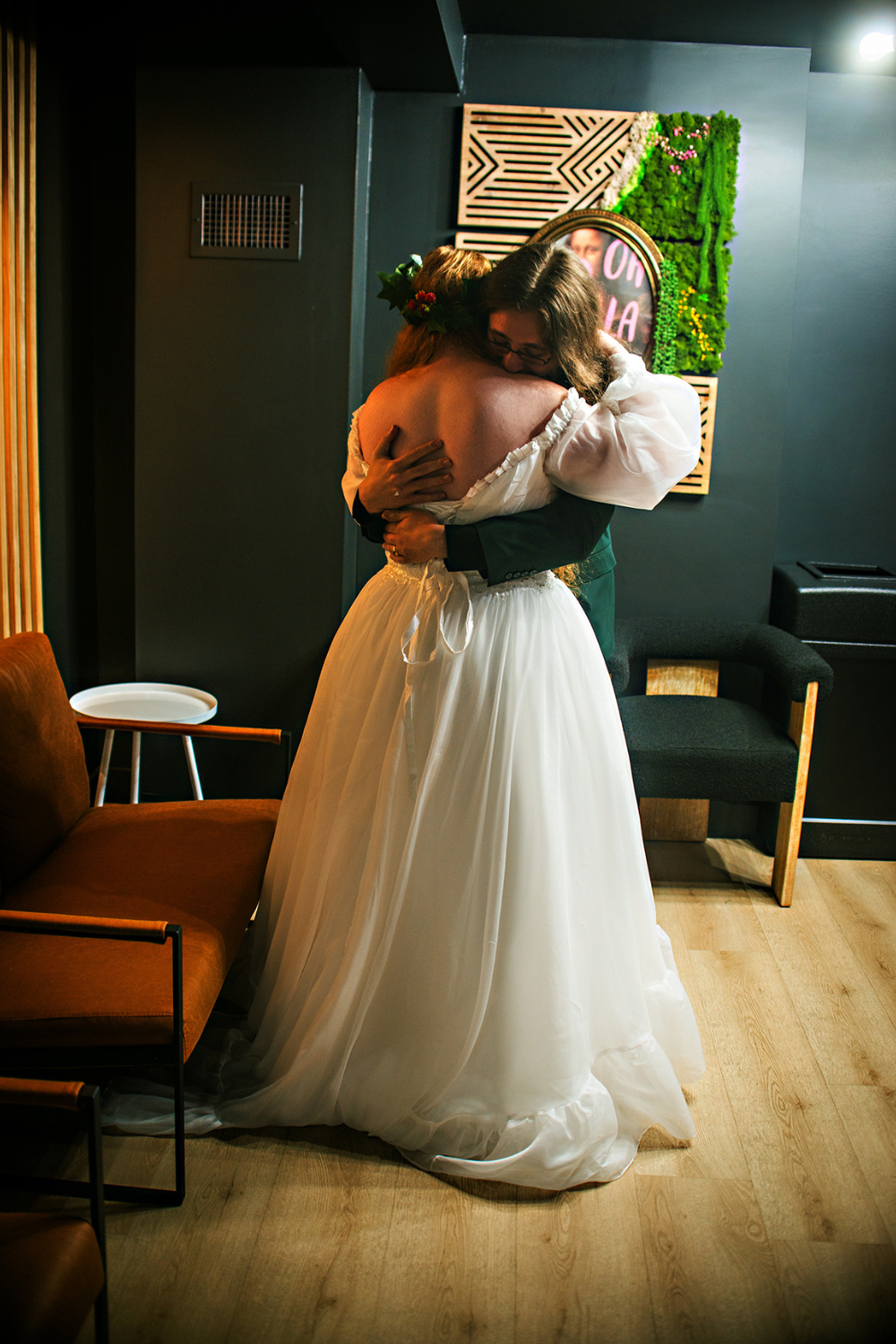 nontraditional-rochester-wedding-venues-slate-on-south (3).png