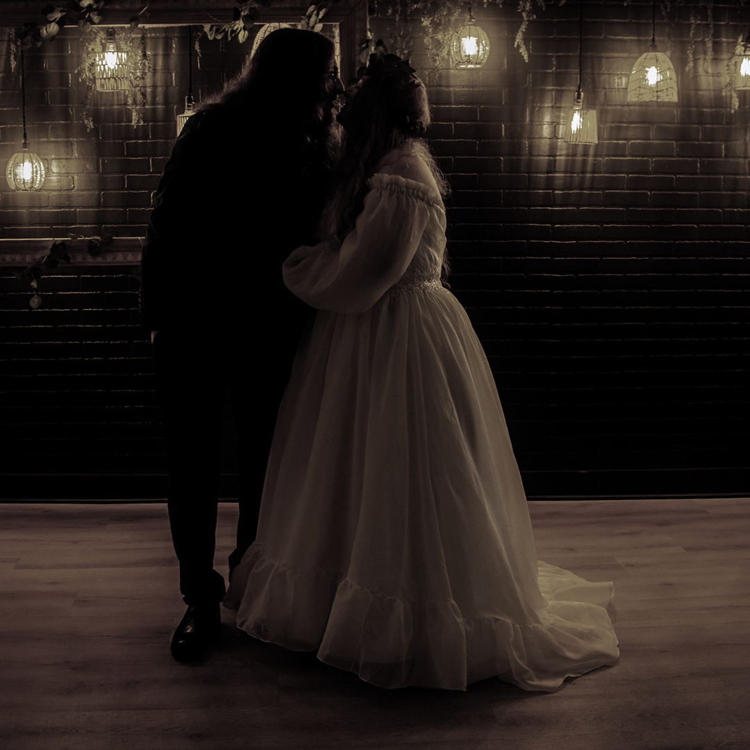 nontraditional-rochester-wedding-venues-slate-on-south (22).png