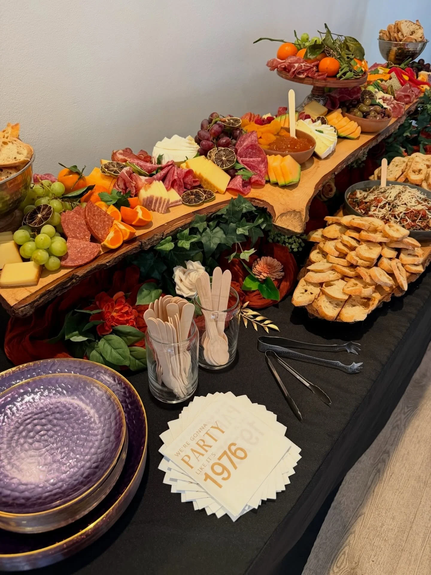 Katie&rsquo;s 50th Celebration 💜

🏠 @slate_on_south 
🧀 @searedandsaccharum 
🧁 @spoonfulofsugarbakes 
🪄 @homemadeeventsroc 

#50thbirthdayparty #50thbirthday #eventvenue