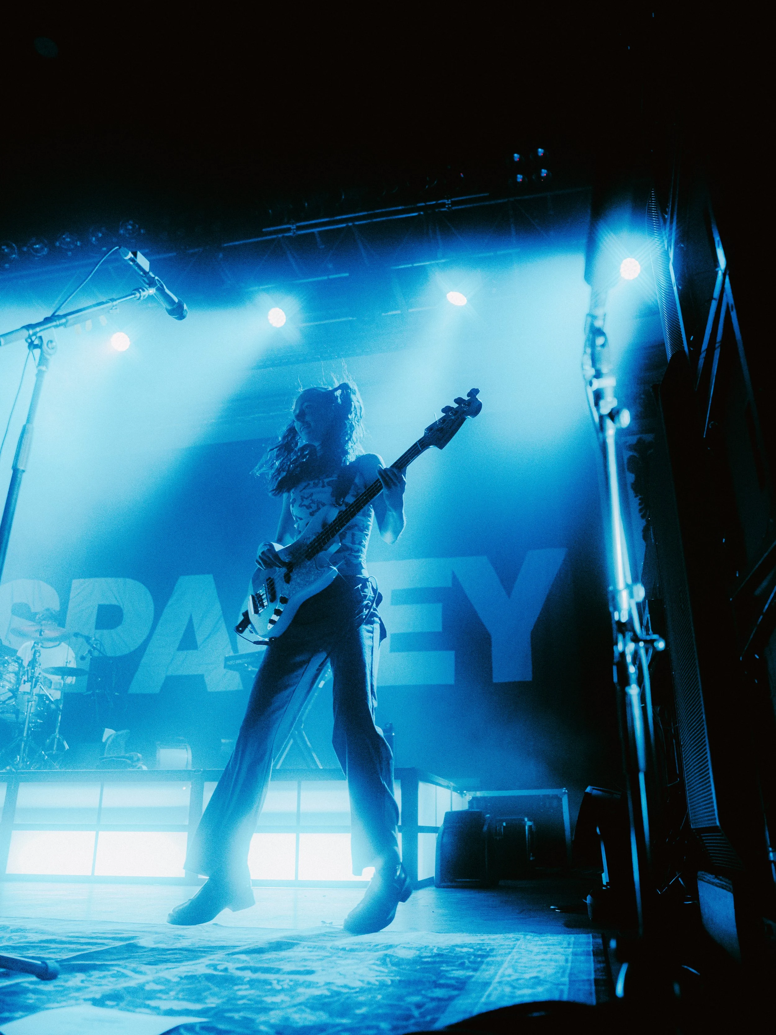 SpaceyJane_6-8-26_NewportMusicHall_@Mauricio_domingo-7.jpg