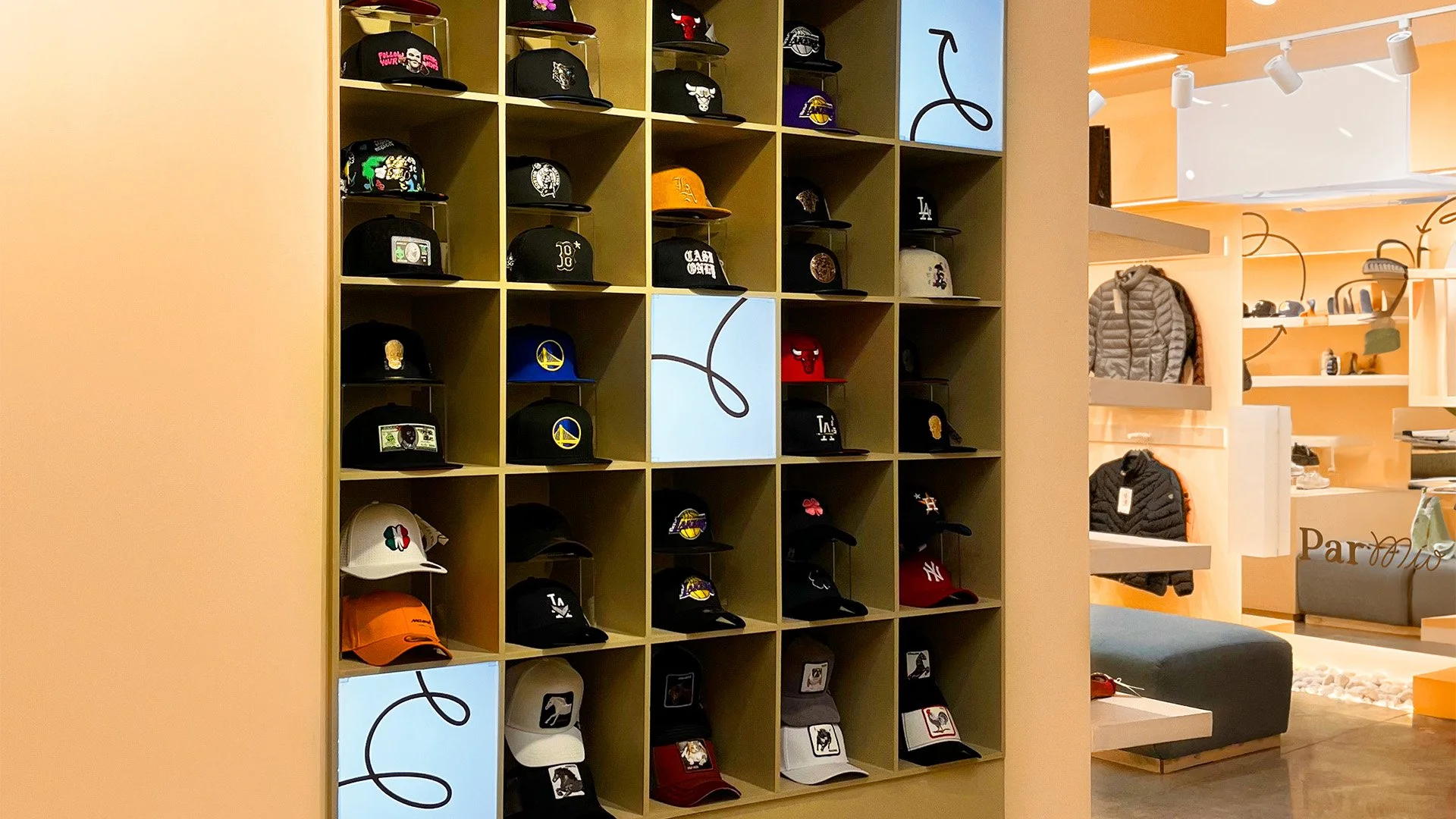 interiorismo-comercial-para-tienda-de-zapatos.jpg