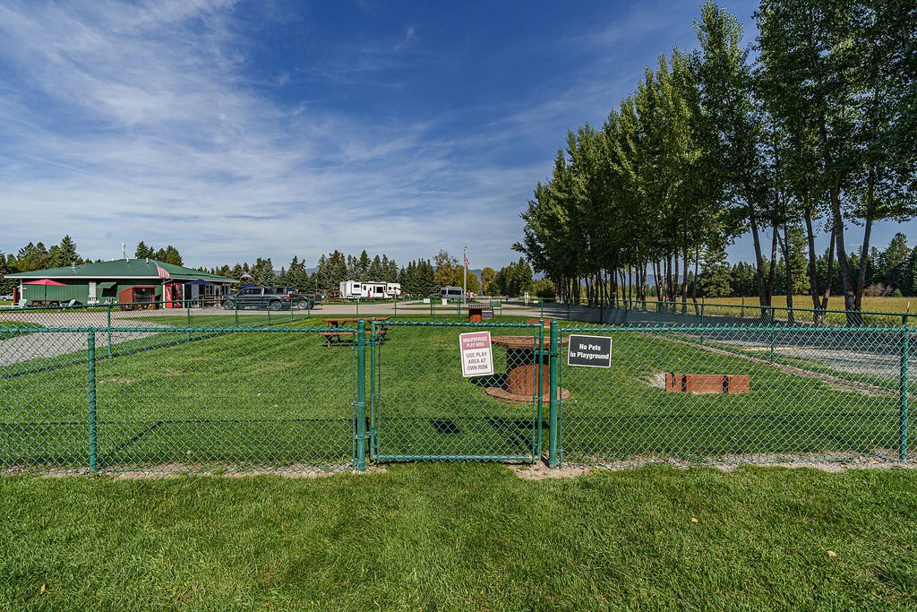 WhisperingPines-09677.jpg