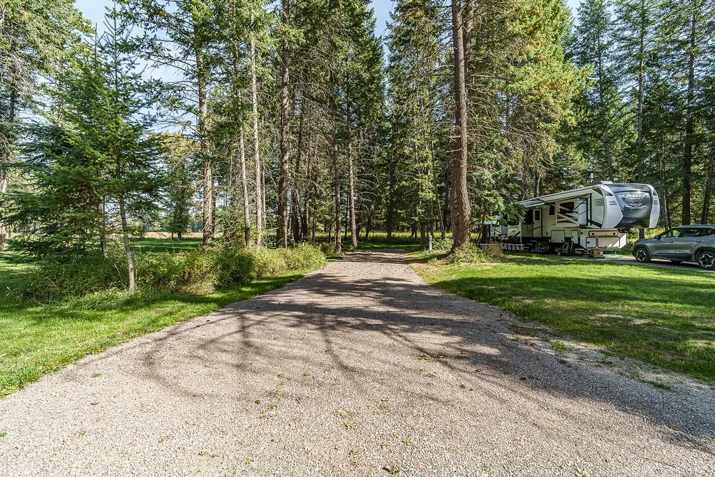 WhisperingPines-09713.jpg