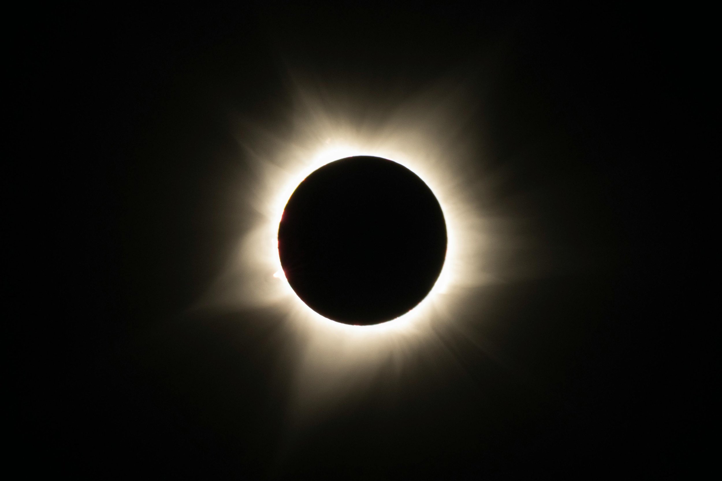 pexels-eclipse-chasers-716719984-18285260.jpg