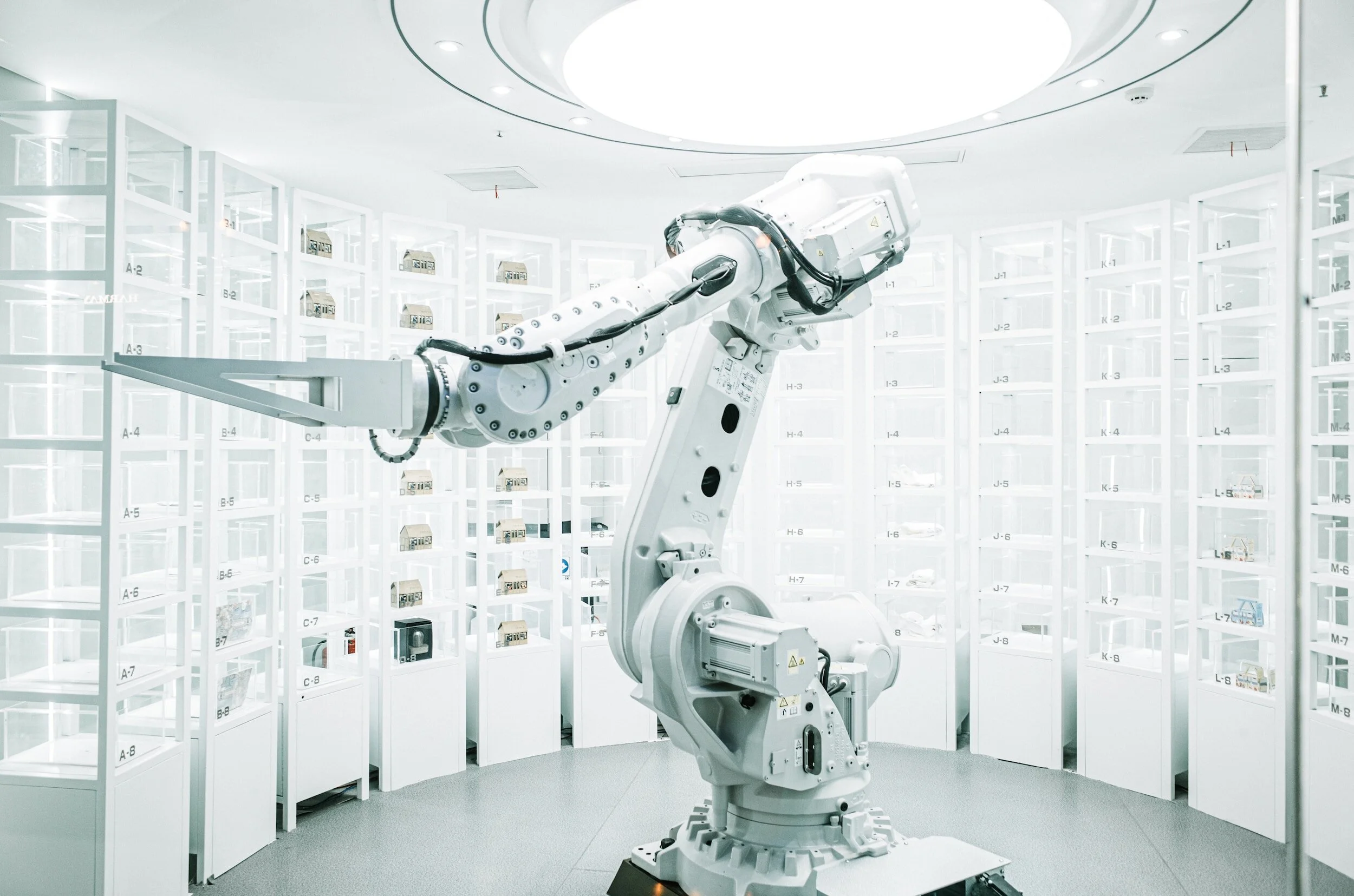 life sciences, robotic arm, automation