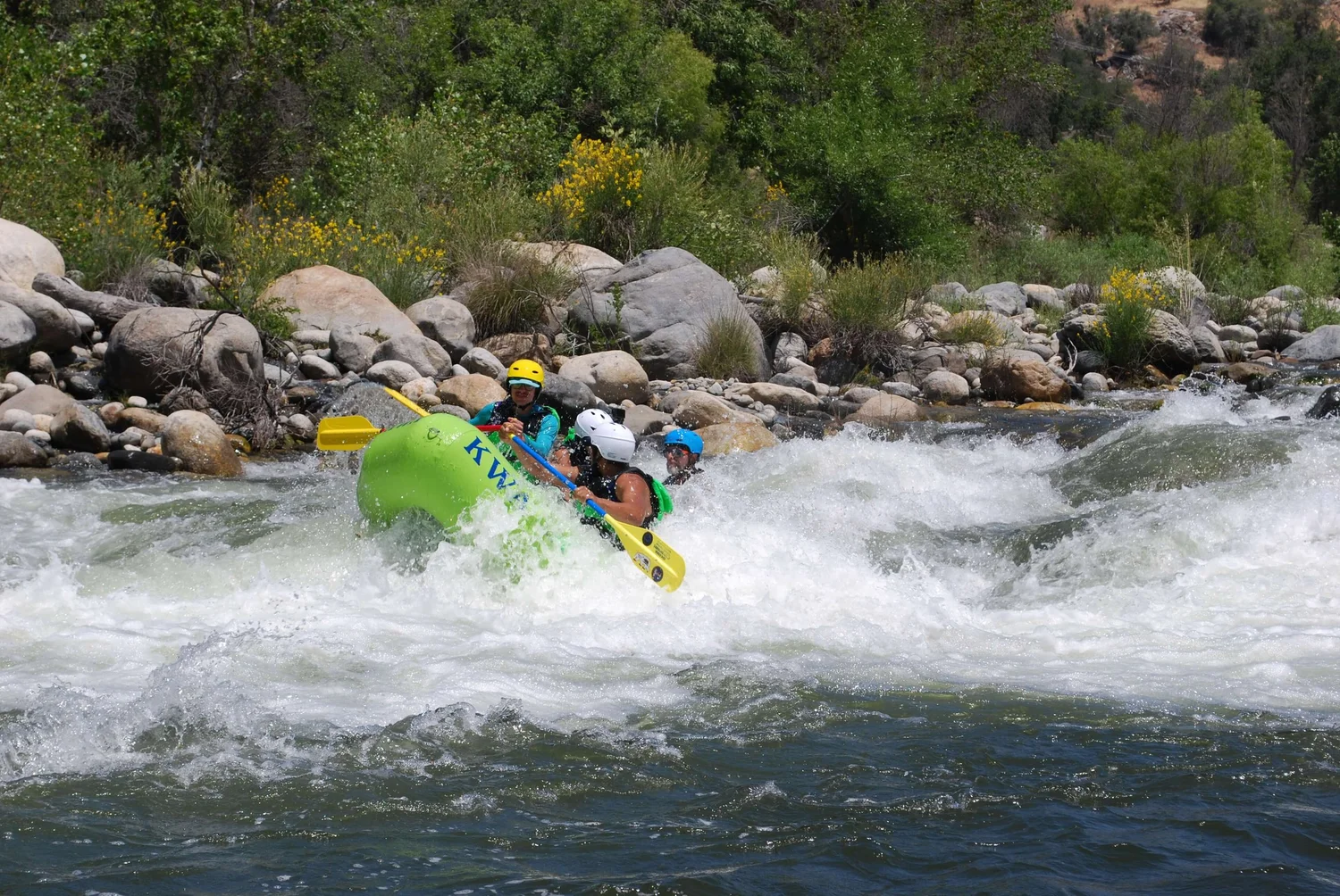 Kaweah Whitewater Adventures | Whitewater Rafting in Three Rivers CA