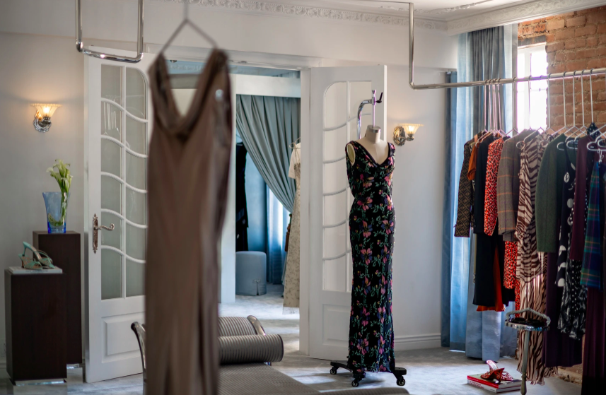 rodeo_drive_lime_wash_design_commercial_store6.38 PM.png
