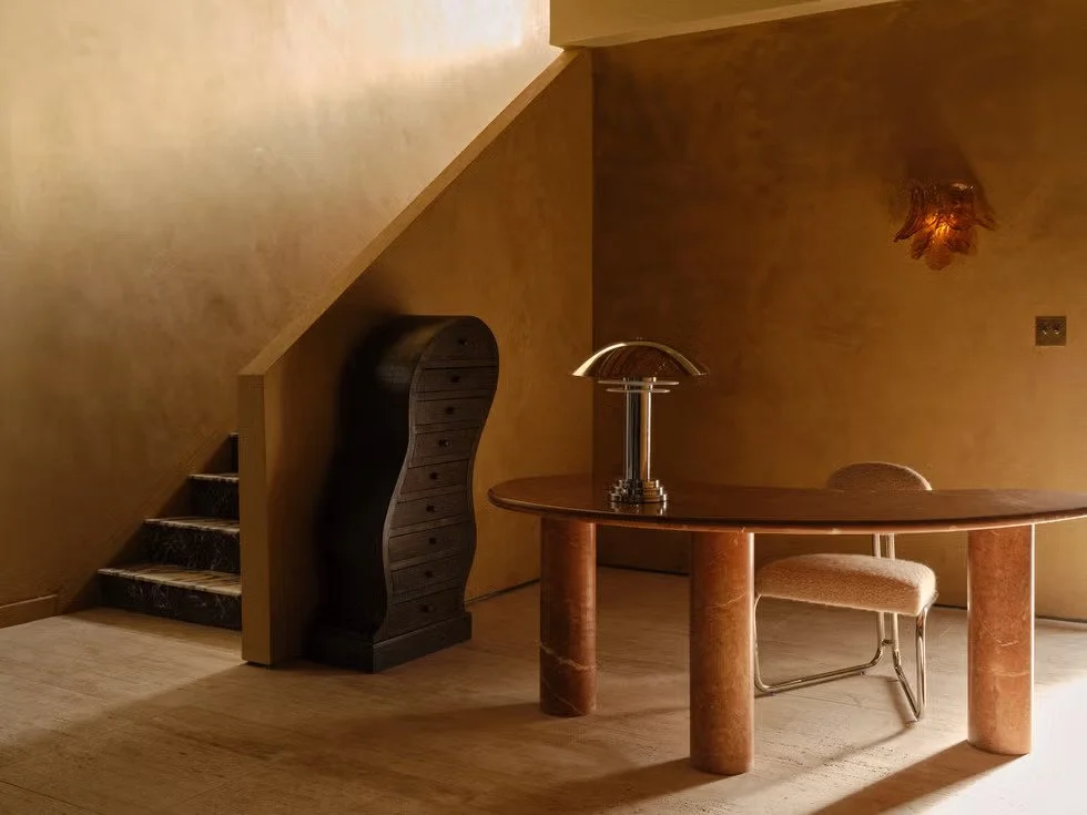 Showroom Roman Clay