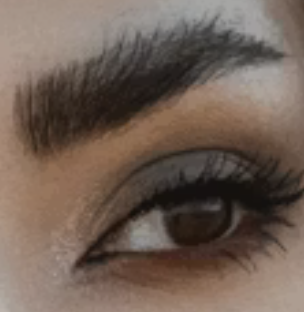 Eye with thick, angular eyebrow and short pointy tail that suits the Gamine facial essence