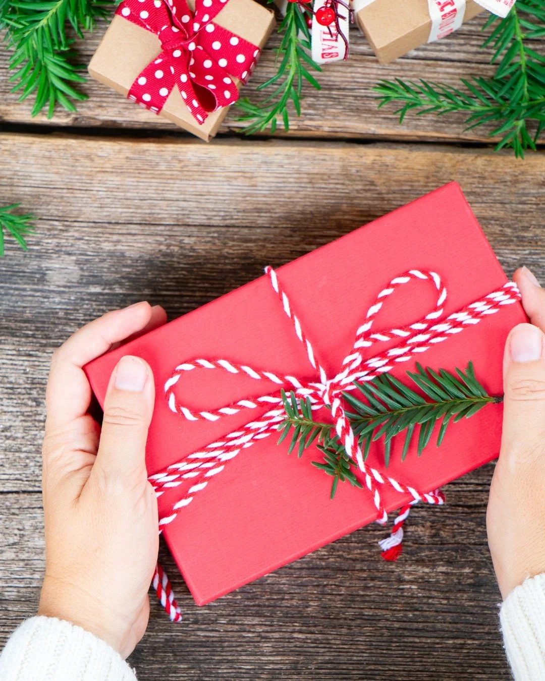 I put together a quick list of simple, practical gift ideas (Link in Bio) that any homeowner would appreciate. If you need inspiration for the holidays or just want something thoughtful to share with someone in your life, this roundup makes it easy. 