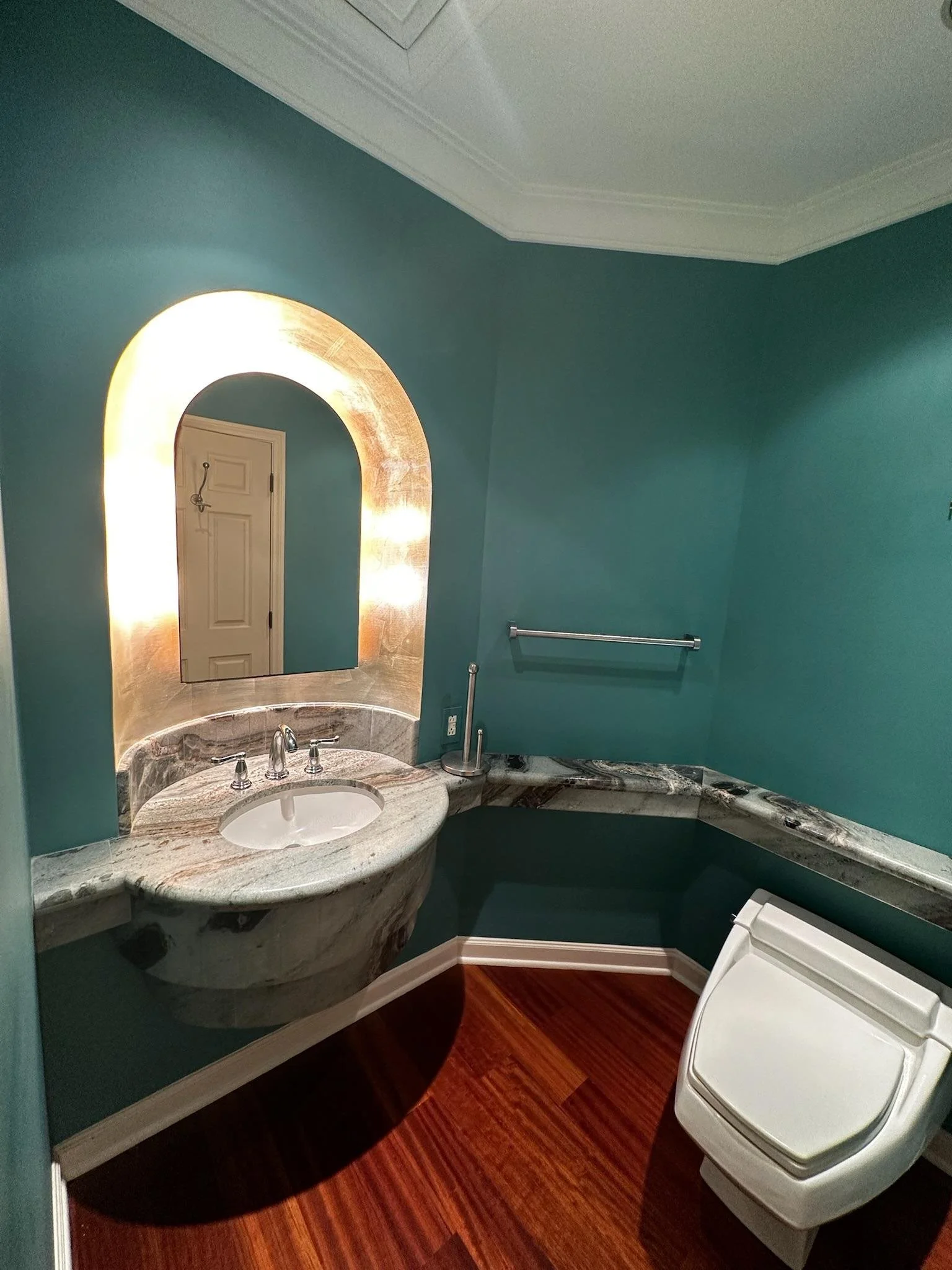 Pre Bathroom Renovation (Copy)