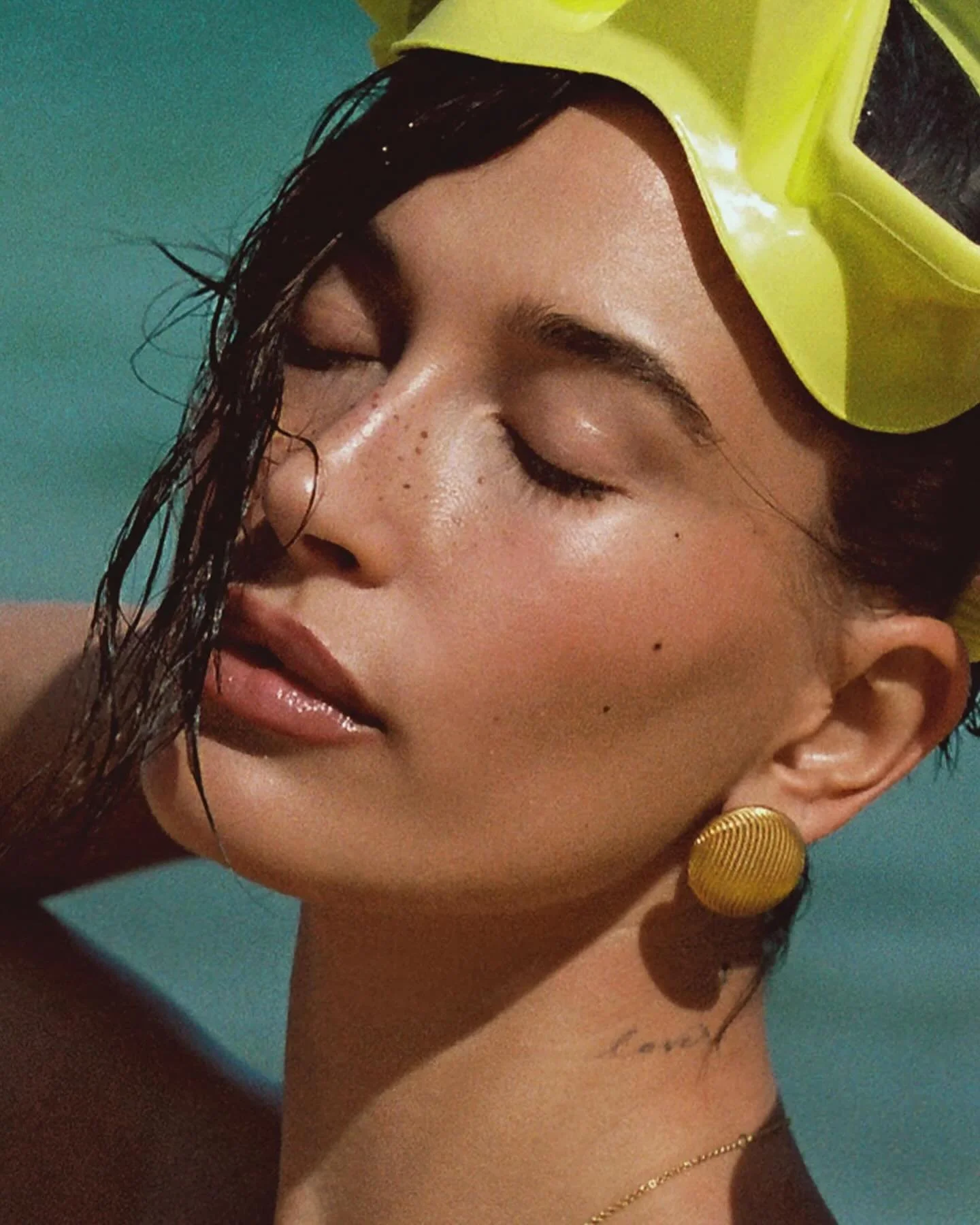 RHODE PINEAPPLE CLEANSER CAMPAIGN