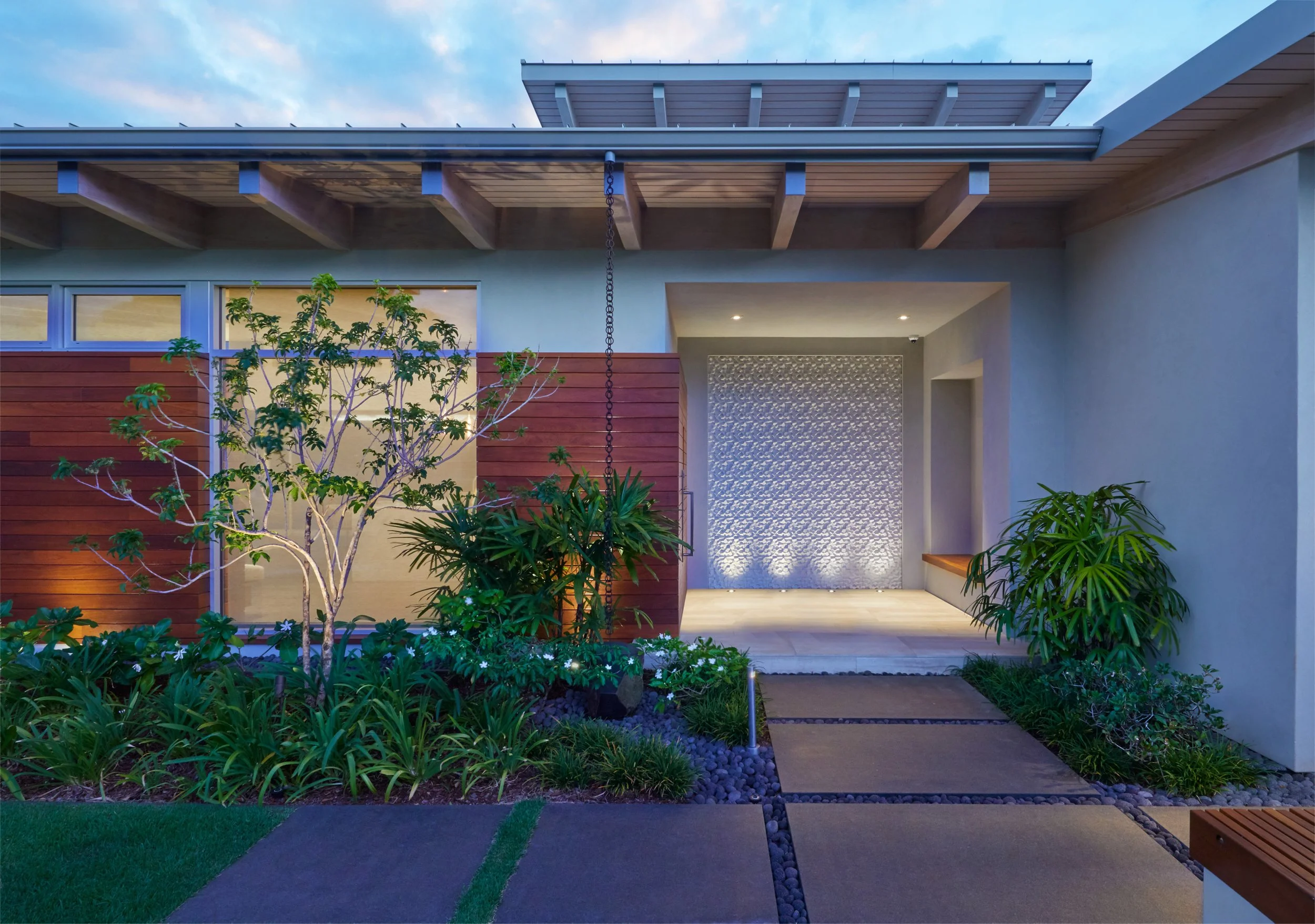 08_Waialae Golf Course Residence- Entry_KR.jpg