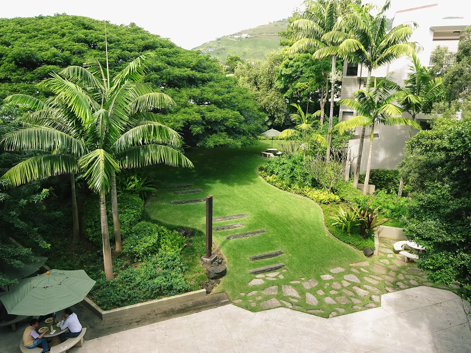 shidler college of business1.jpg