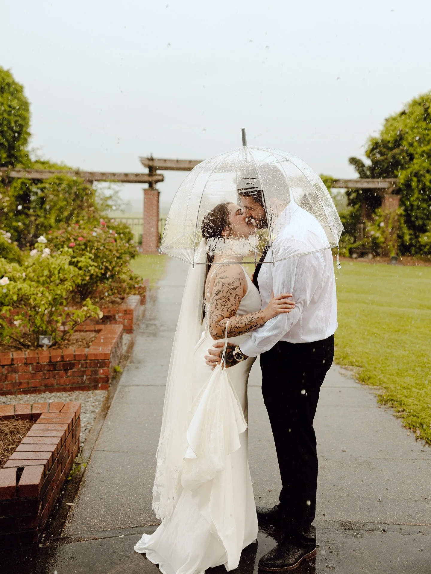 Rainy elopement day followed by post-rain session ππ Ashley & John were so fun capturing, so so honored being able to be a part of their intimate ceremony and wedding day.
Wedding and elopement photography in MS and destination travel π«Άπ«Ά