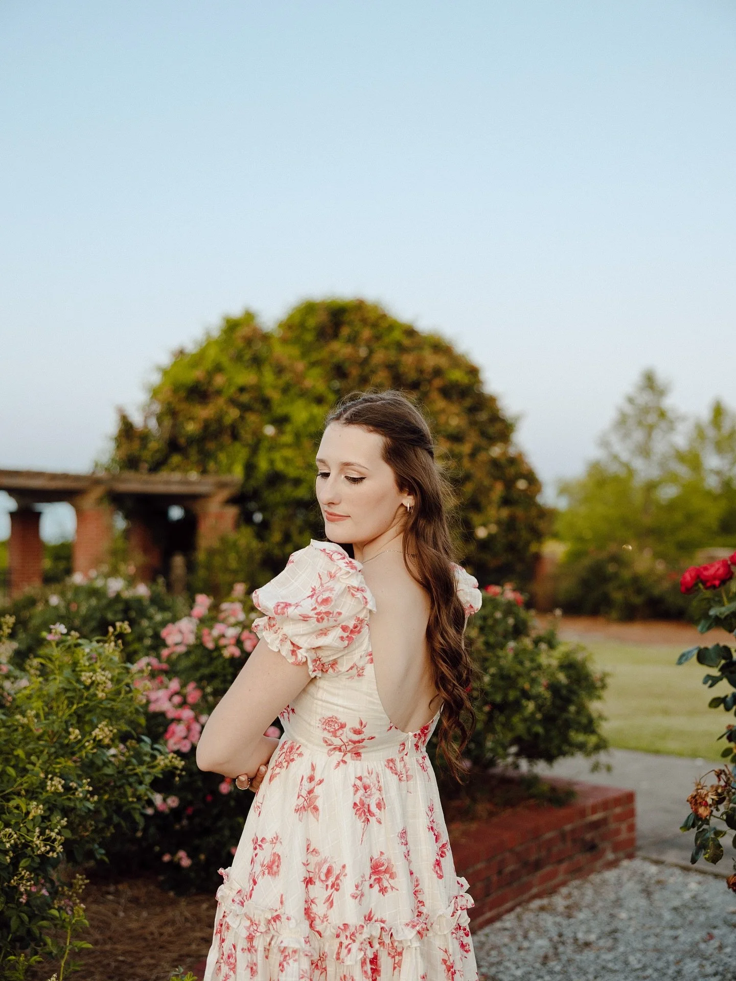 Lovveeeed this session going into golden hour because are you kidding me??? Hannah’s senior session really felt like a movie π€©
The rose garden in Starkville will always forever be one of my favorites π«Ά