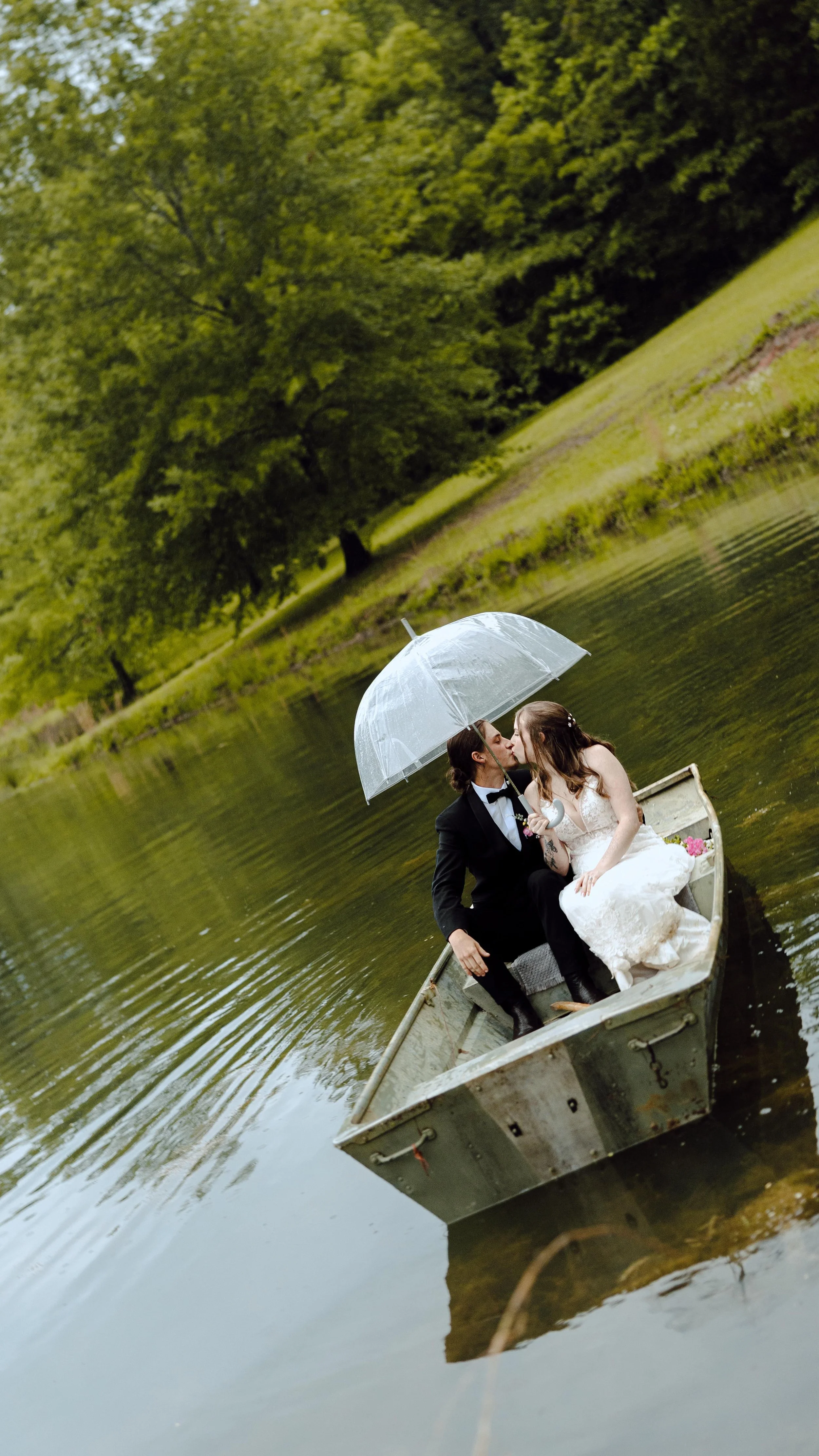 One of my favorite parts of wedding day is the unprepared, complete candid moments my couples have. We had no intentions on doing these photos on this wedding day, and it looked like the rain was never going to stop.
After the ceremony, I had the id