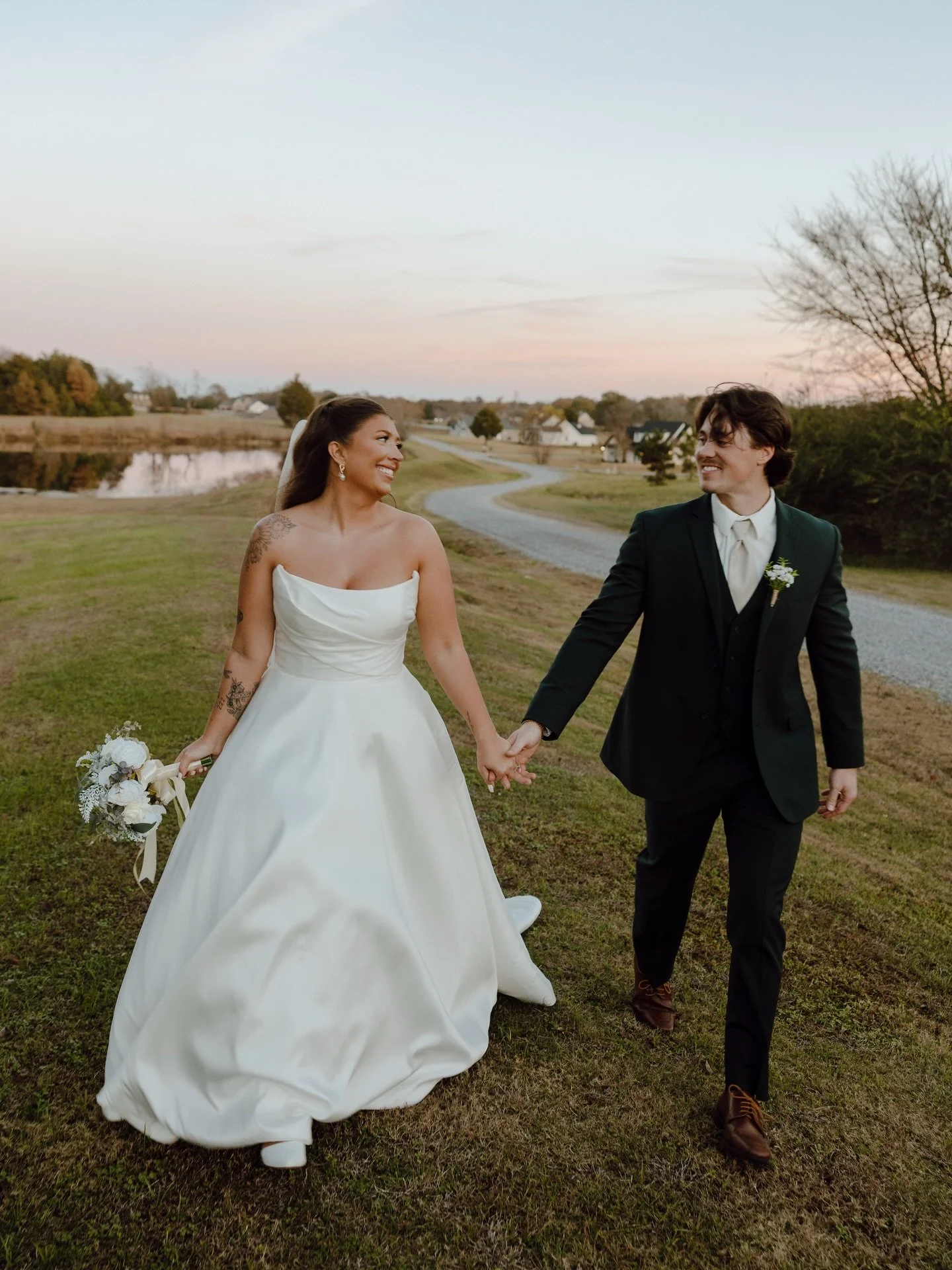 A few of my absolute favorites from Caitlin &amp; Justin&rsquo;s wedding day sneak peeks. 

Loved photographing and working with these two over the past few months, such a beautiful day and beautiful couple. 

Wrapped up my 3rd wedding this month, an