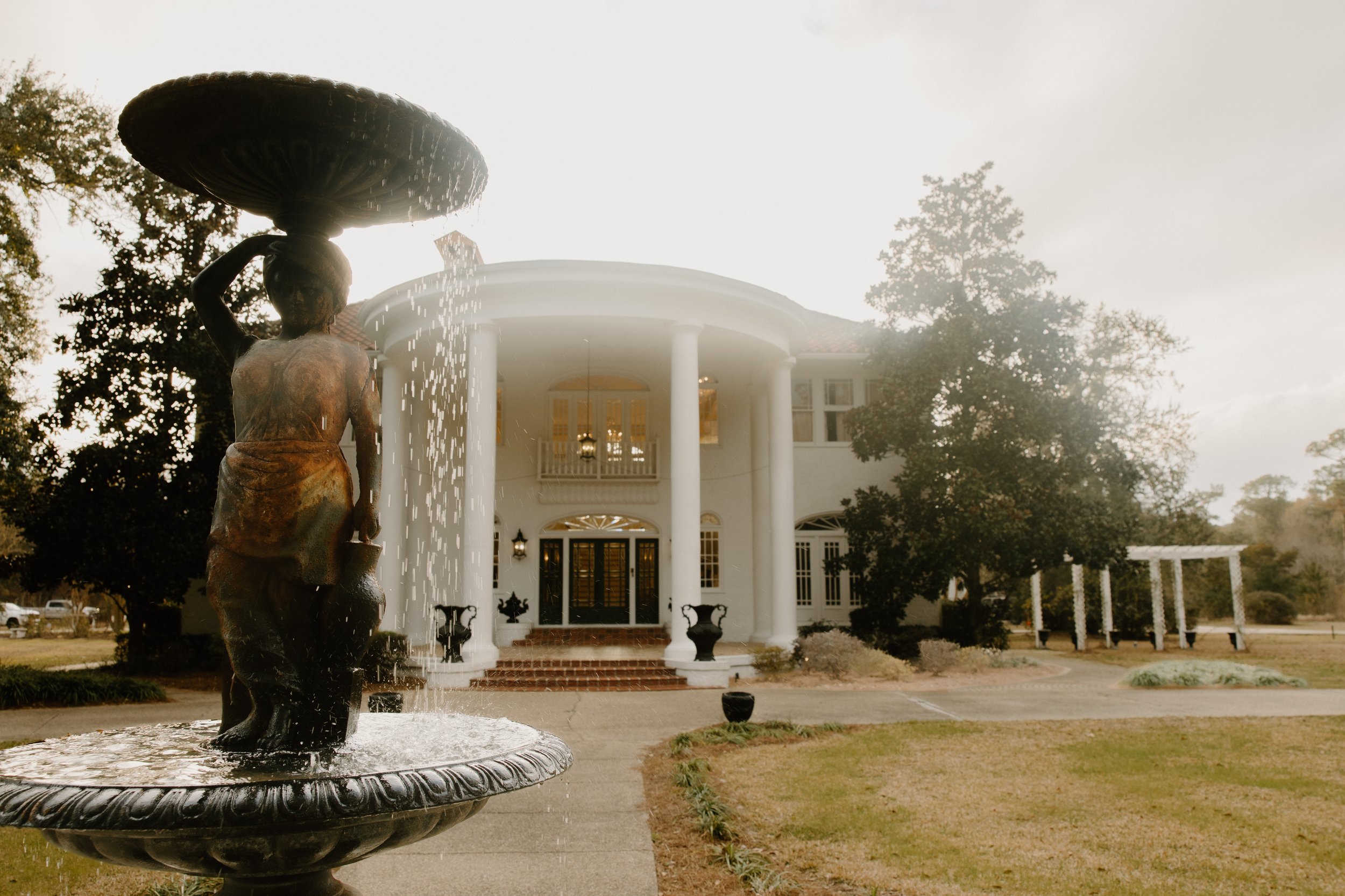 Oak Crest Mansion Inn Wedding Venue