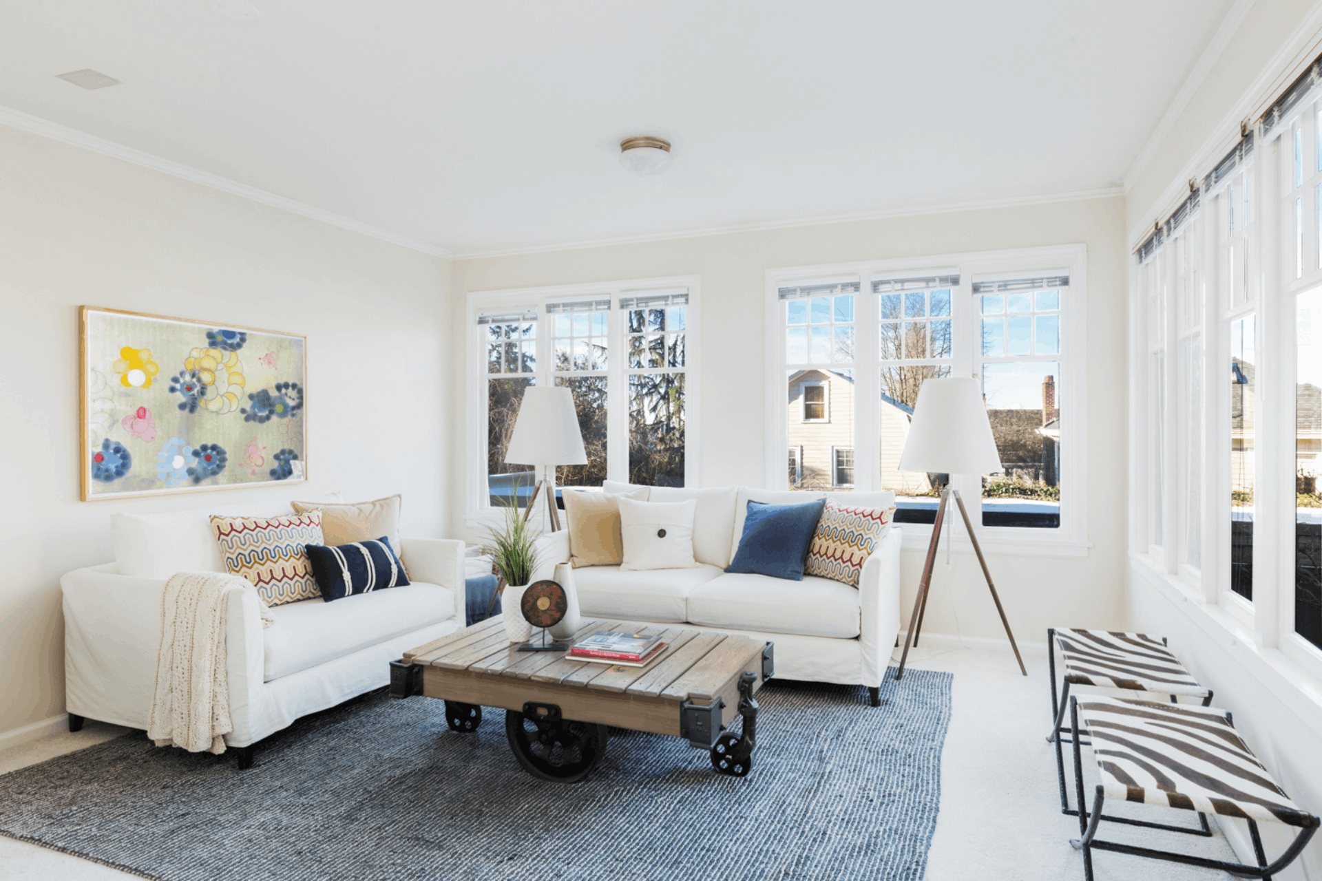 How Much Do Interior Designers Charge: A Cost Guide (2026)