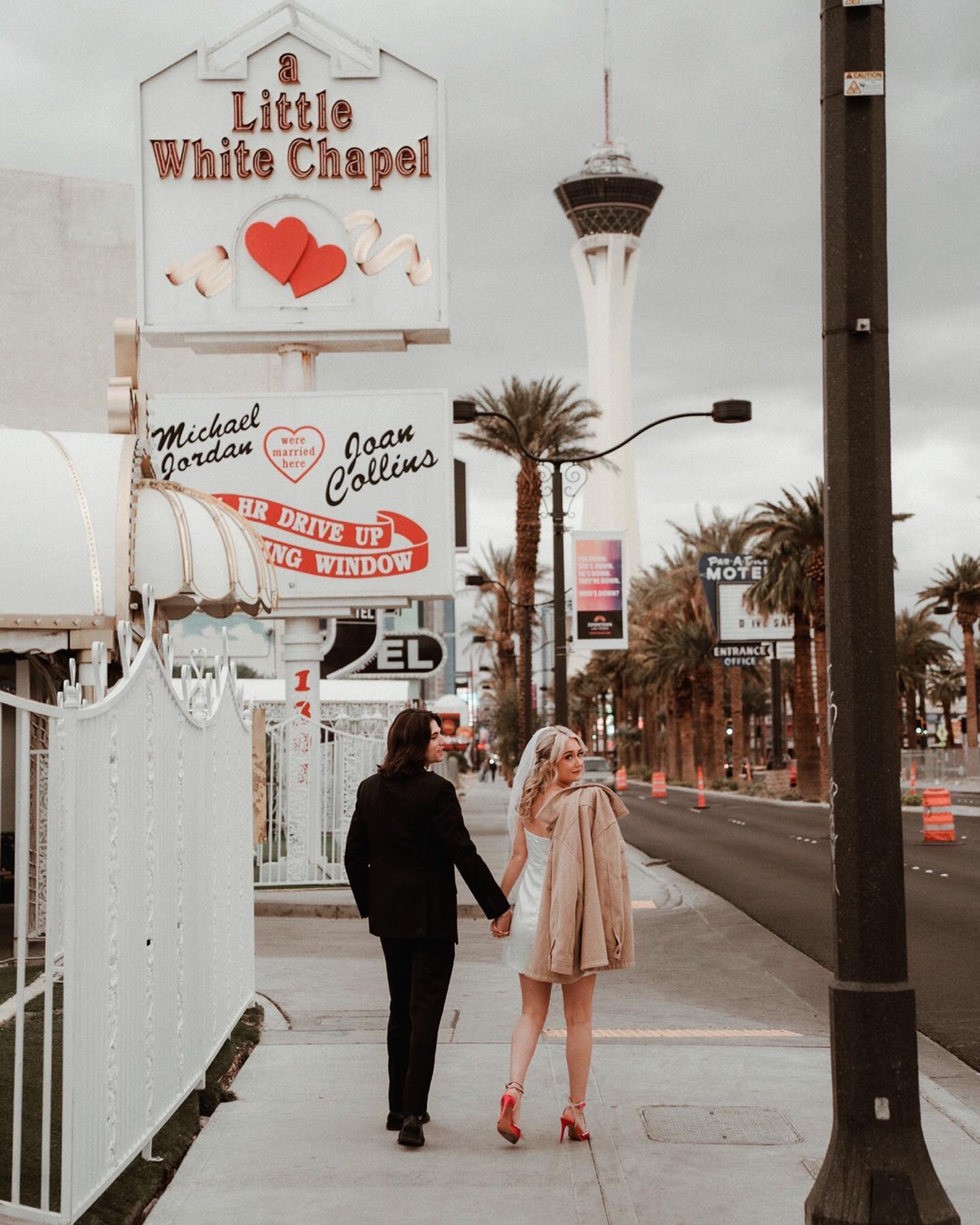 Vegas has some of the coolest spots ever.
.
.
.
.
.
Shot for @onyxandarrowphotography