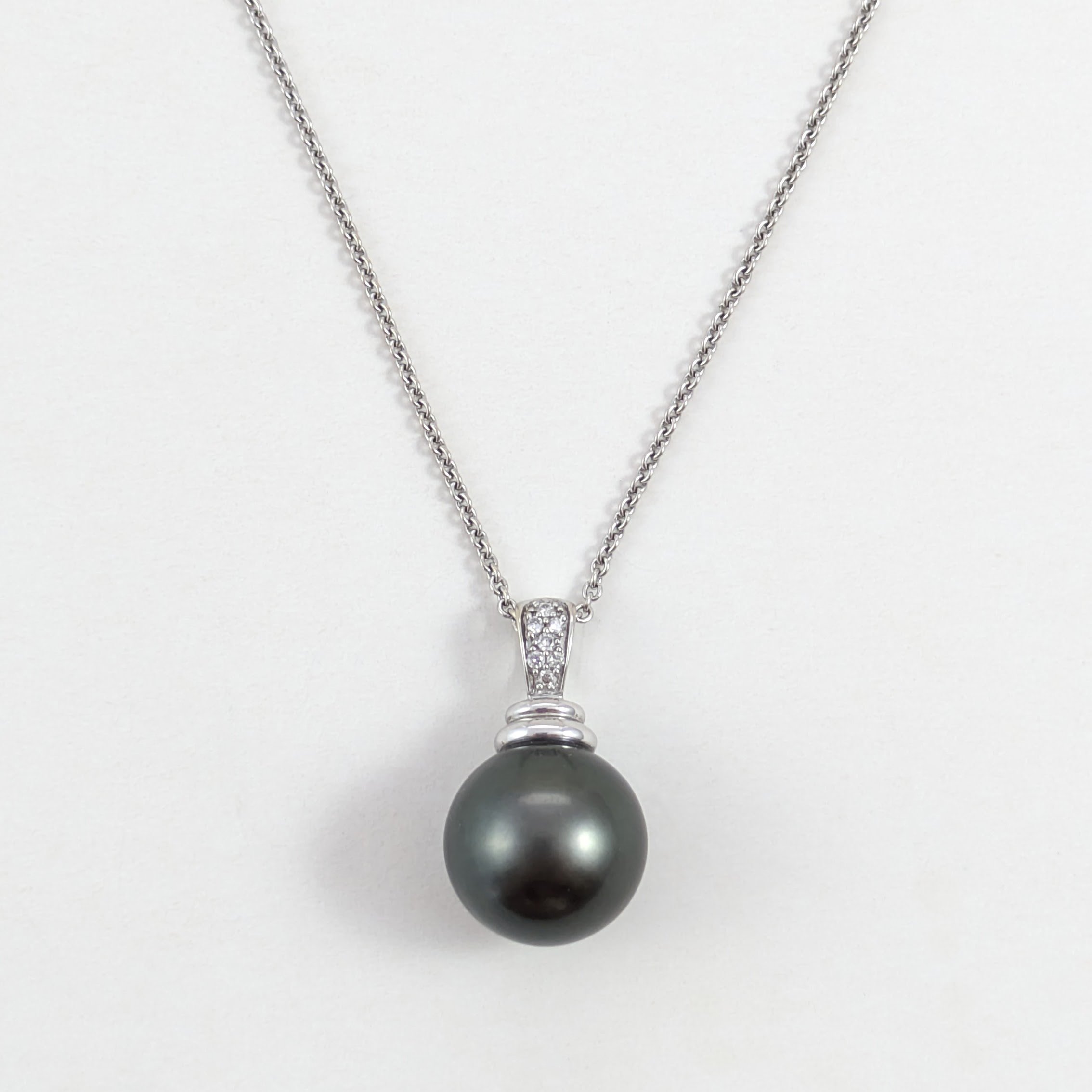 Tahitian Pearl Pendant