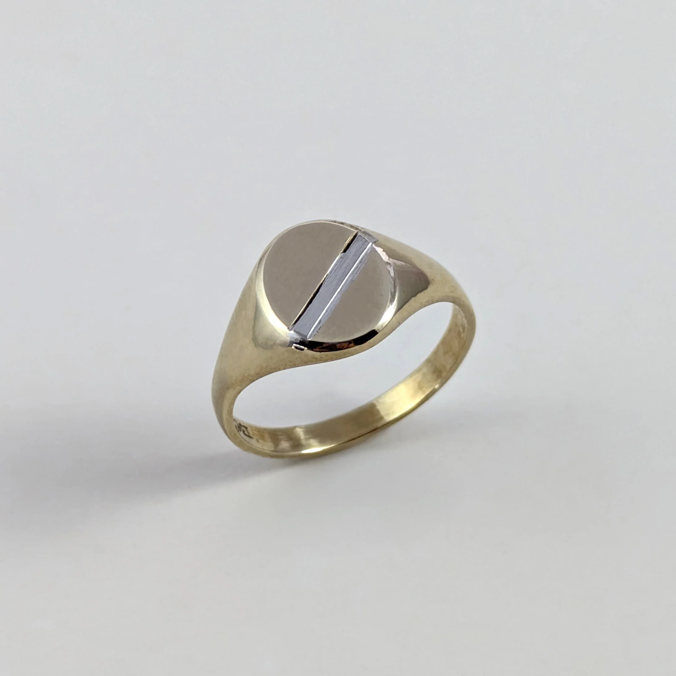 Signet Ring