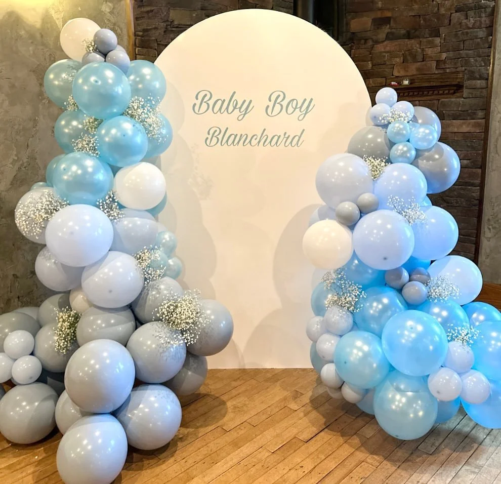Stunning backdrop, balloons &amp; baby&rsquo;s breath for Baby Boy! 🤍🦋✨ Message us today about booking custom event decor!
.
.
.
.
#outeastevents #longisland #suffolkcounty #balloongarland #backdrop #lipartyrentals #lipartyplanner #balloonartist #p