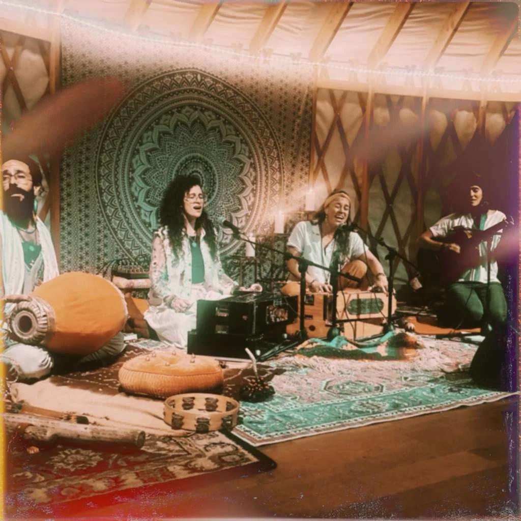 Monthly KIRTAN with the OMies // JUNE