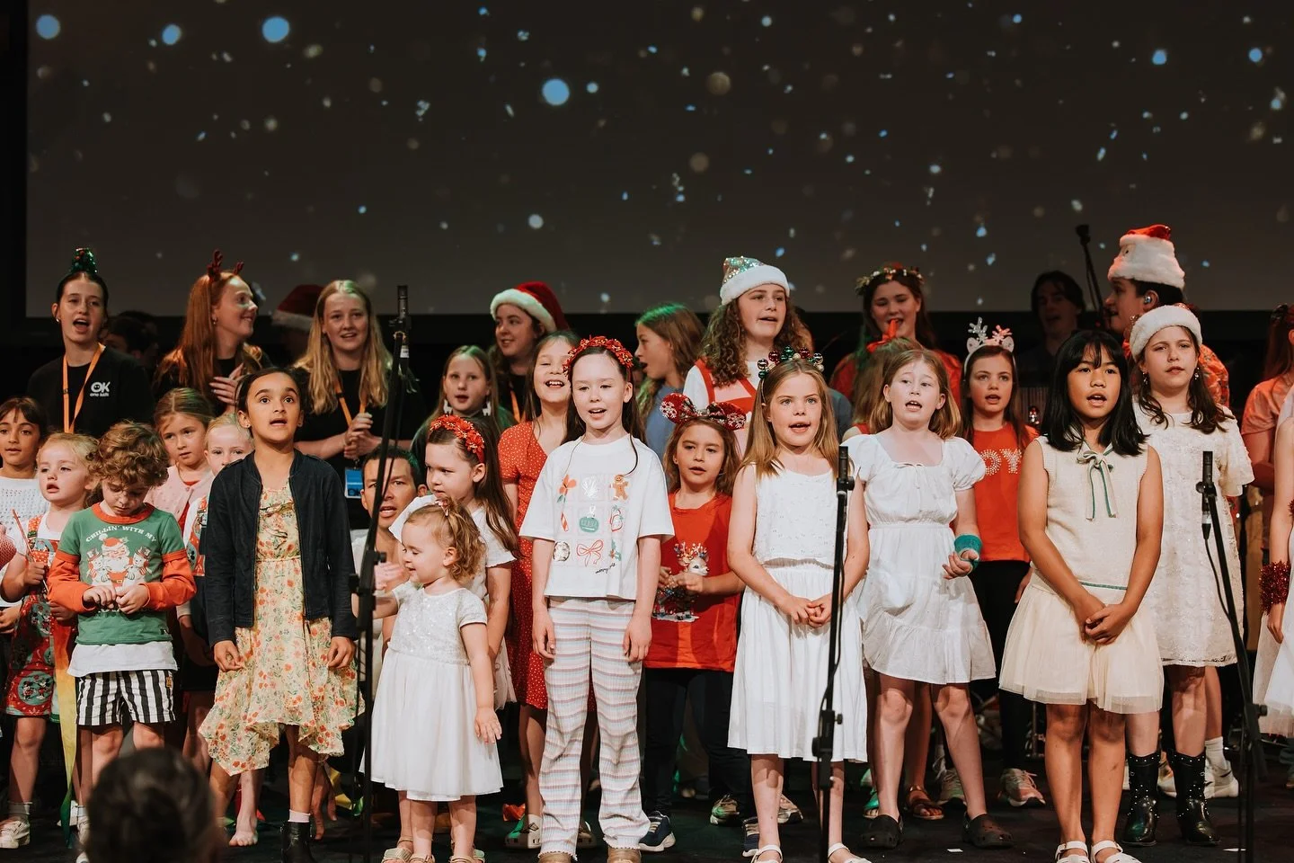 Last Sunday we celebrated our @one._kids with the end of year Children&rsquo;s Christmas Service! 🌟 🎄 

It was such a a joy to see our kids up on stage doing a drama, singing carols, reading the nativity story and having a great time celebrating wi