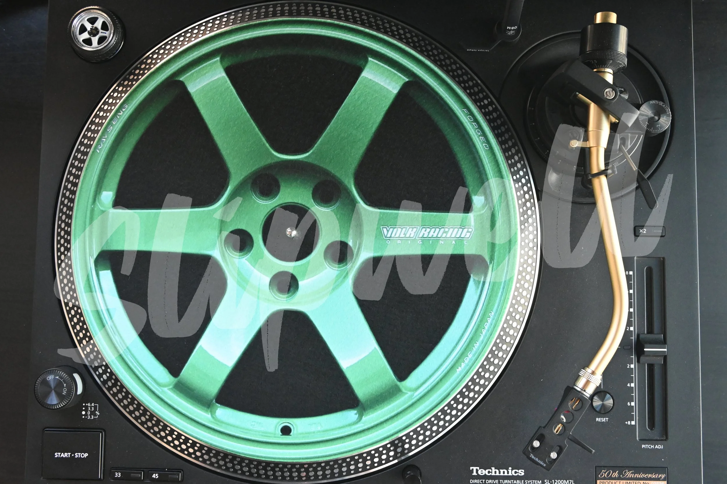 Volk Racing TE37 Saga (Takata Green Remix) Slipmat