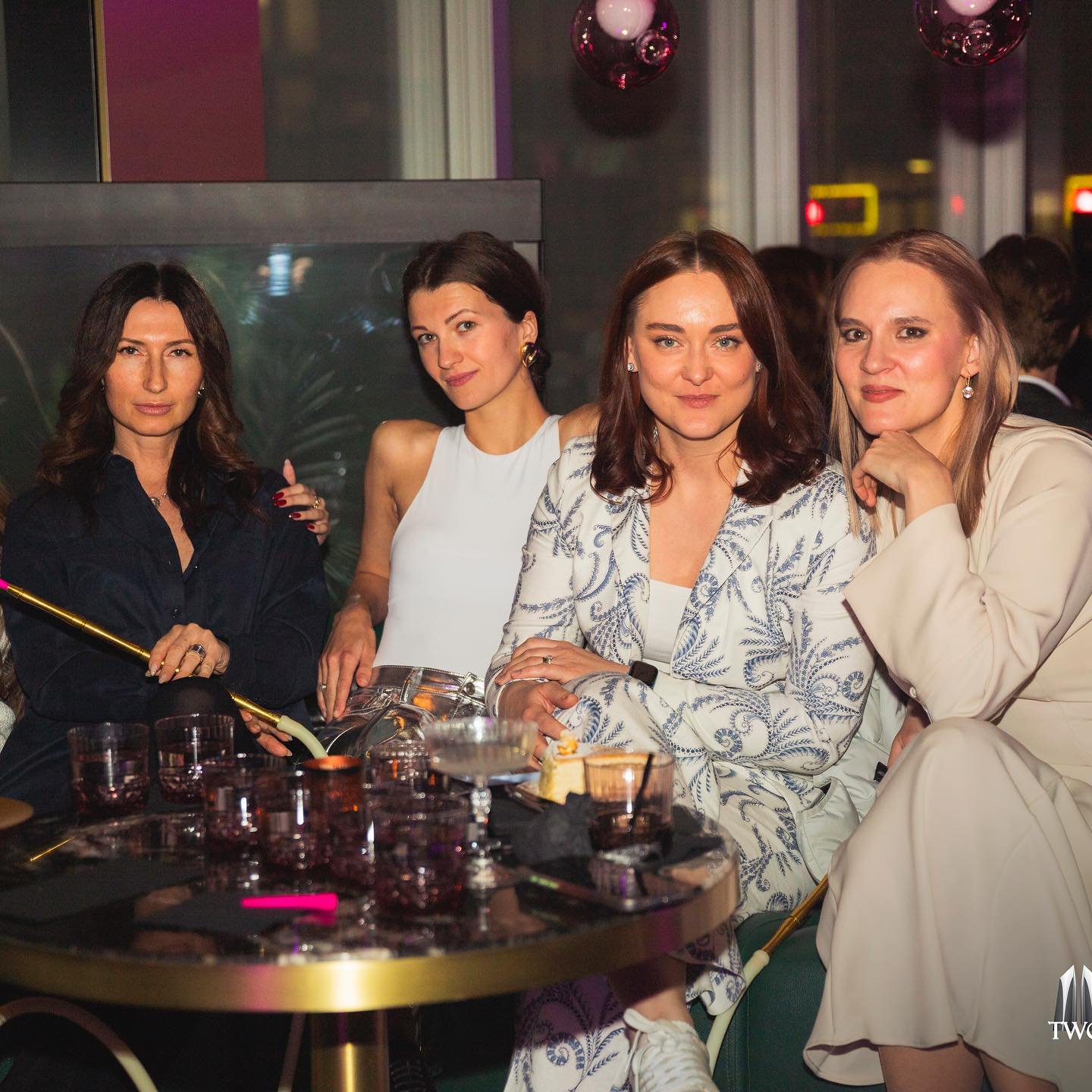 🎶🍹💃 Step into the ultimate hotspot loved by all, especially the fabulous ladies! Welcome to The 6 Lounge in Calgary, where music, drinks, and shisha await to elevate your experience. 

🌟 Let the beats move you, the drinks refresh you, and the shi