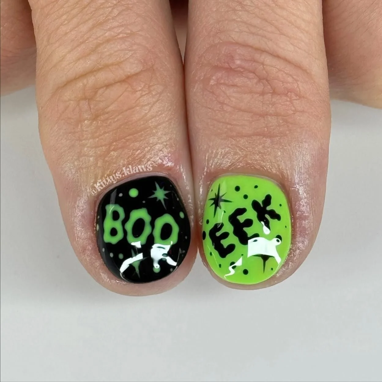 some spooky sets over the years to remind yall that OCTOBER BOOKS OPEN SUNDAY @ 2pm 🥳👻✨ this is my favorite time of the year for nails! i can&rsquo;t wait to see what sets are in store for the season 🕷️ 
.
.
.
.
.
.
.
.
.
.
#nails #nailsofinstagra