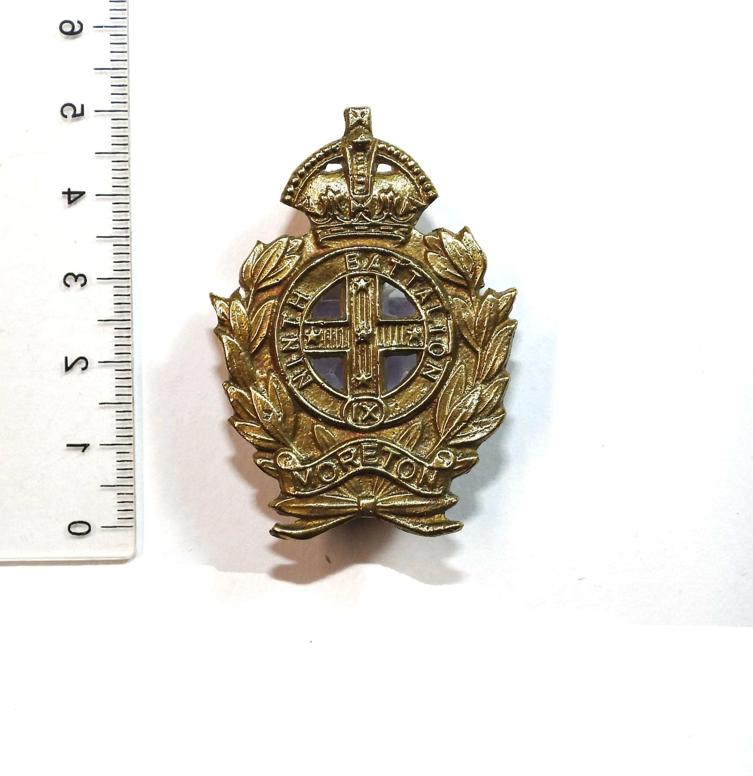 9th Battalion (Moreton Regiment) Reproduced Cap Badge. Australia.