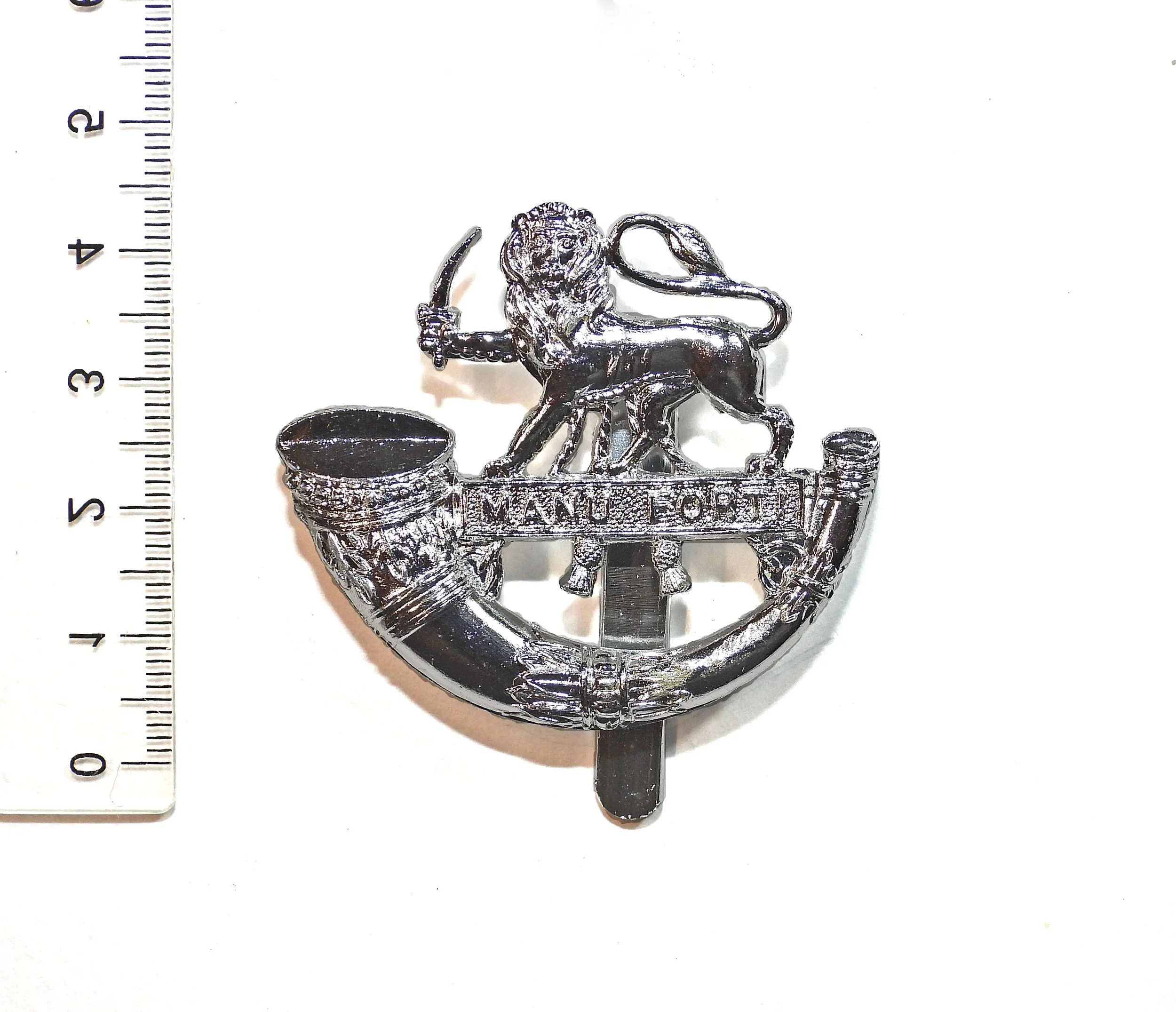 Herefordshire Light Infantry Anodised Cap Badge. United Kingdom.