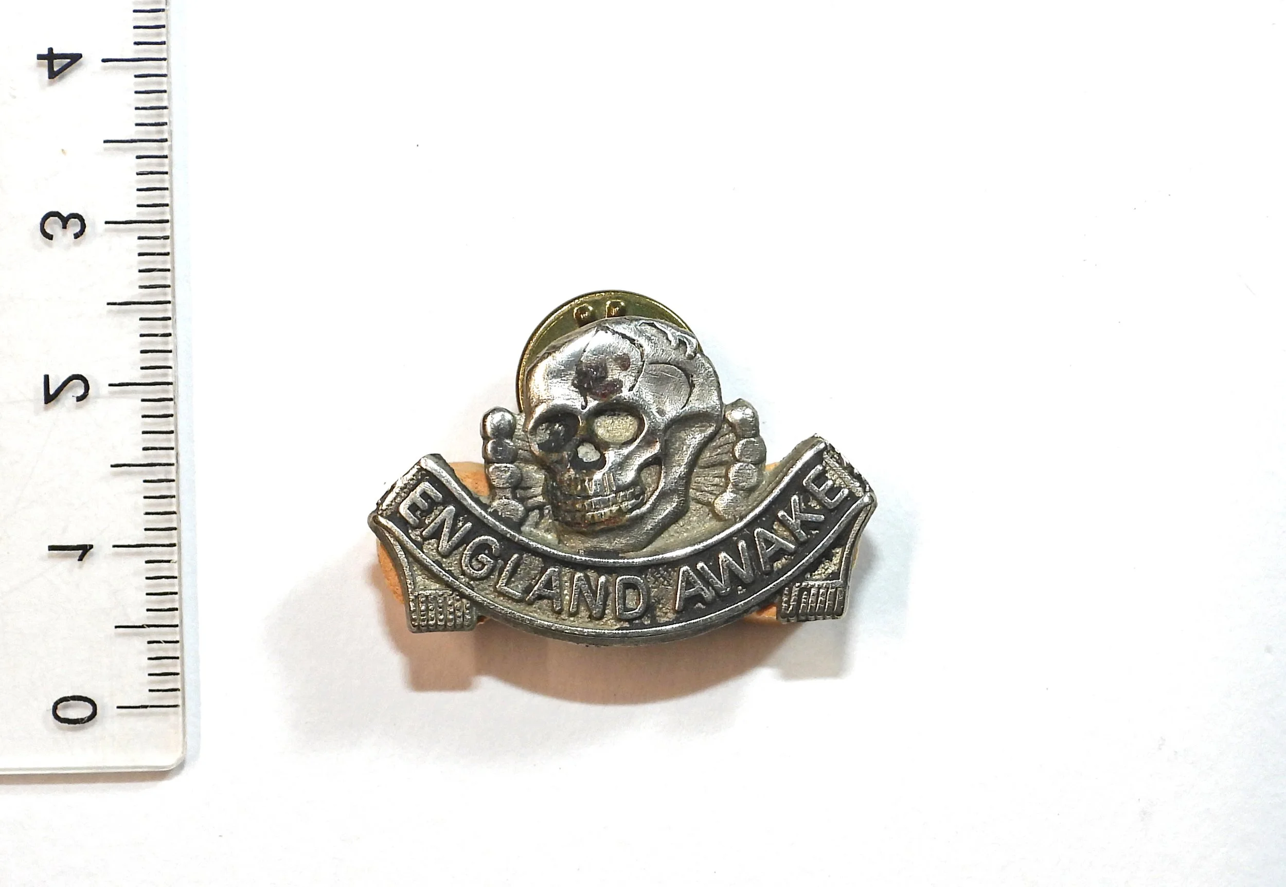 "England Awake" Skull Novelty Pin Badge. United Kingdom.
